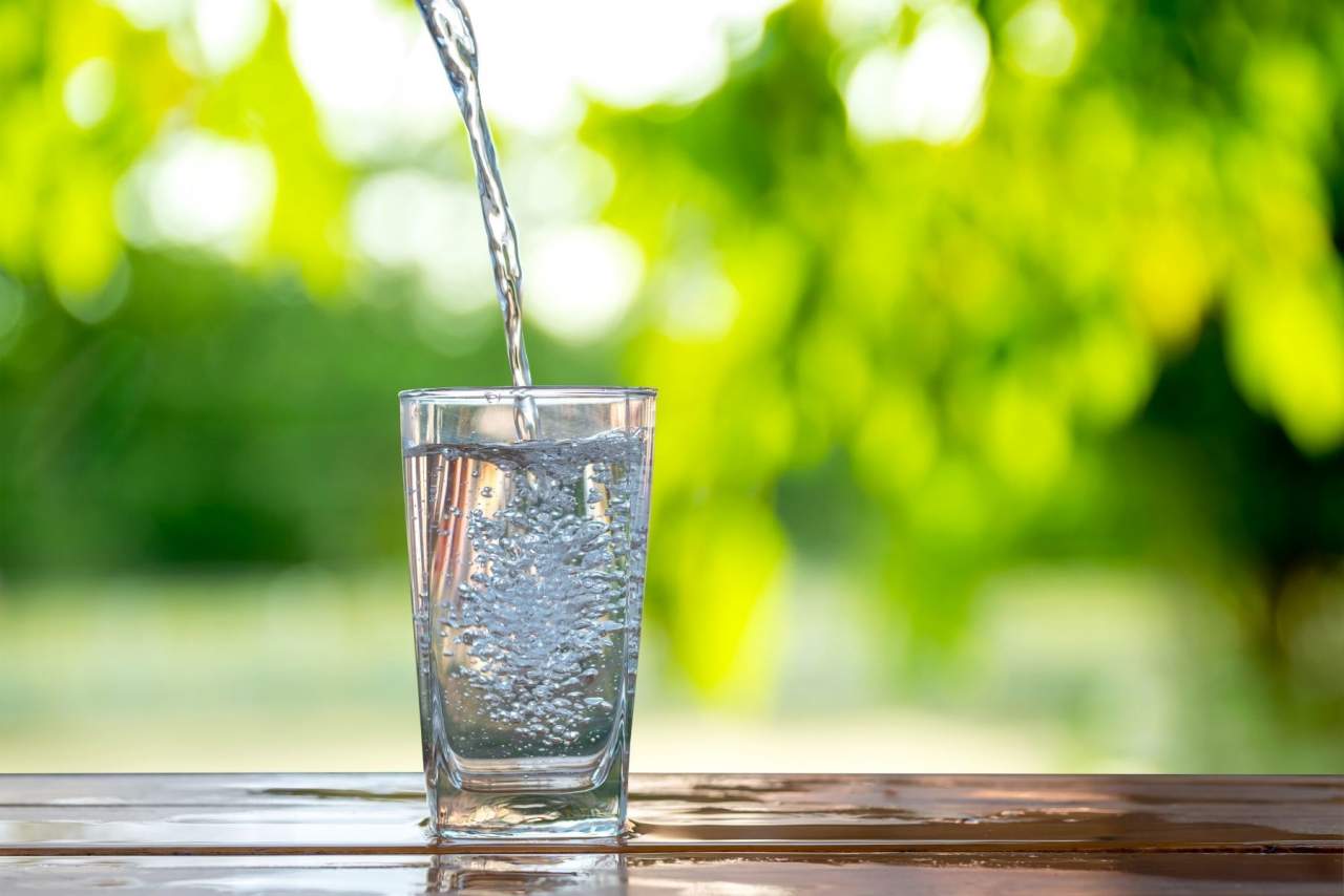 beneficios del agua alcalina ionizada de Alcavida