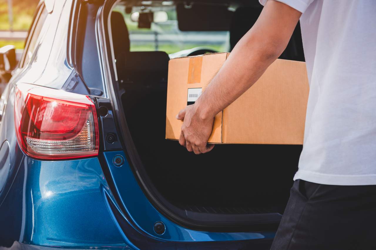 ¿Dónde encontrar protectores de maletero para el coche? Distribuciones Cantelar