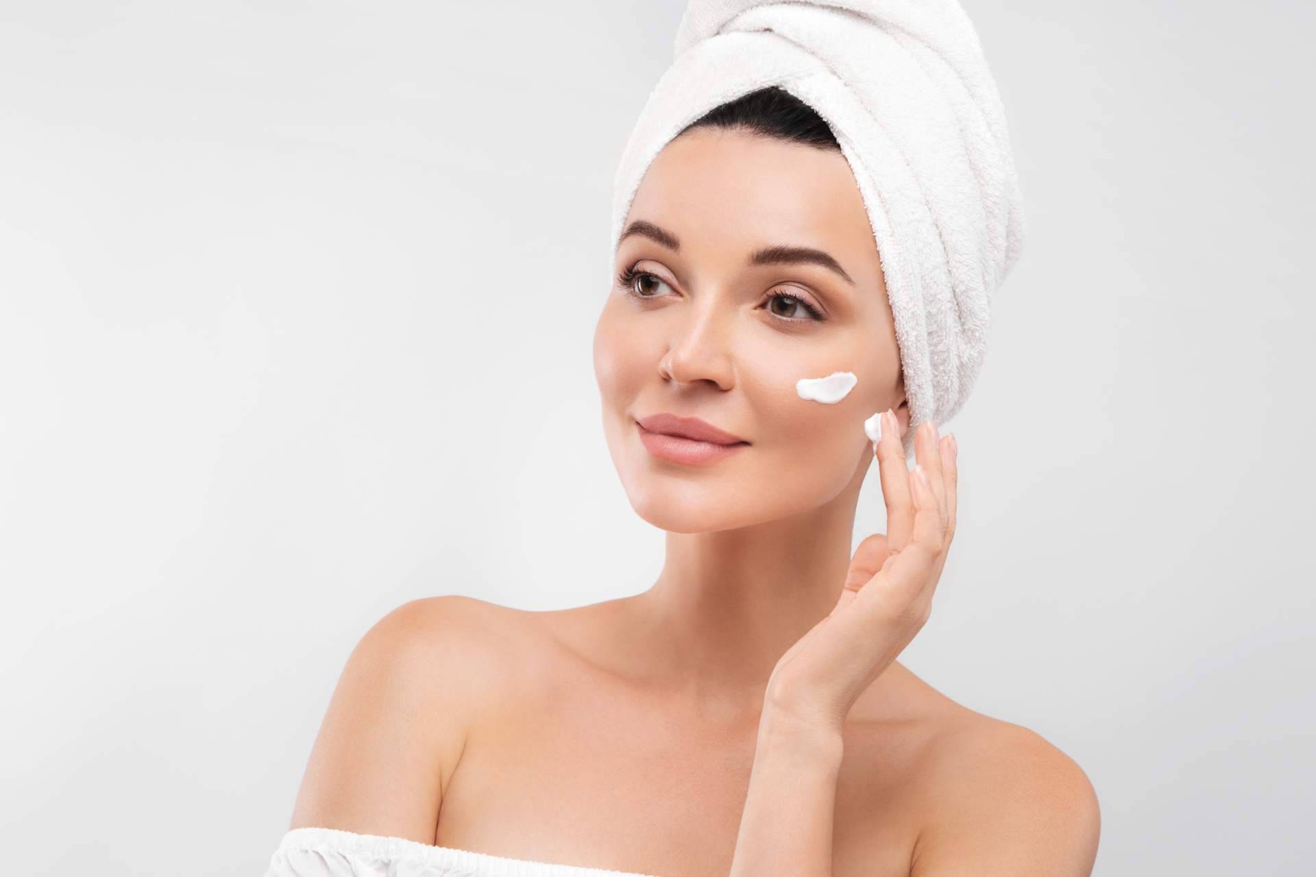 Kit de cremas para el cuidado facial de Distrito Wellness Concept