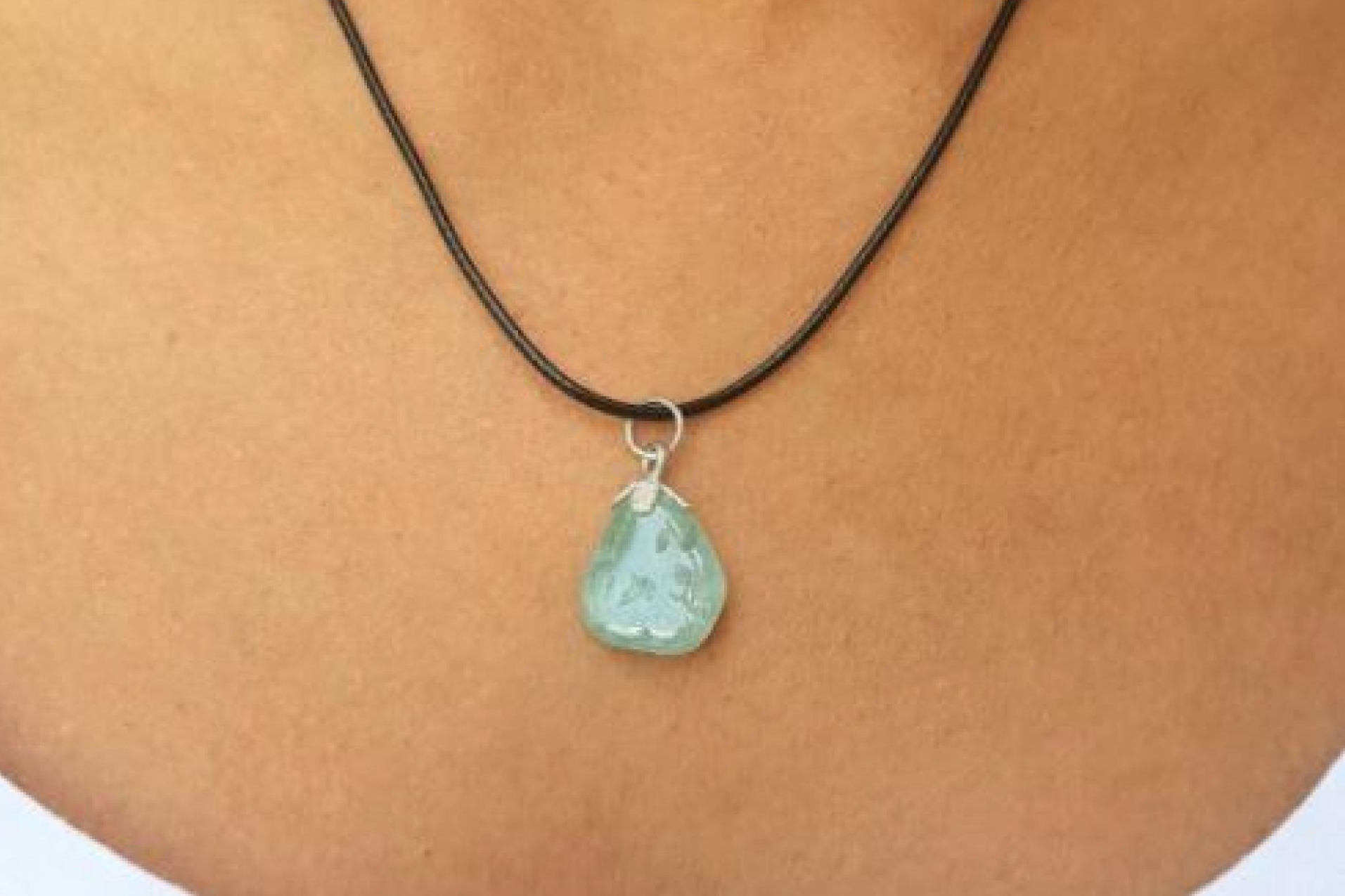 Colgantes de piedras para todos los gustos y preferencias en la reconocida tienda de minerales online Tierra de Gemas