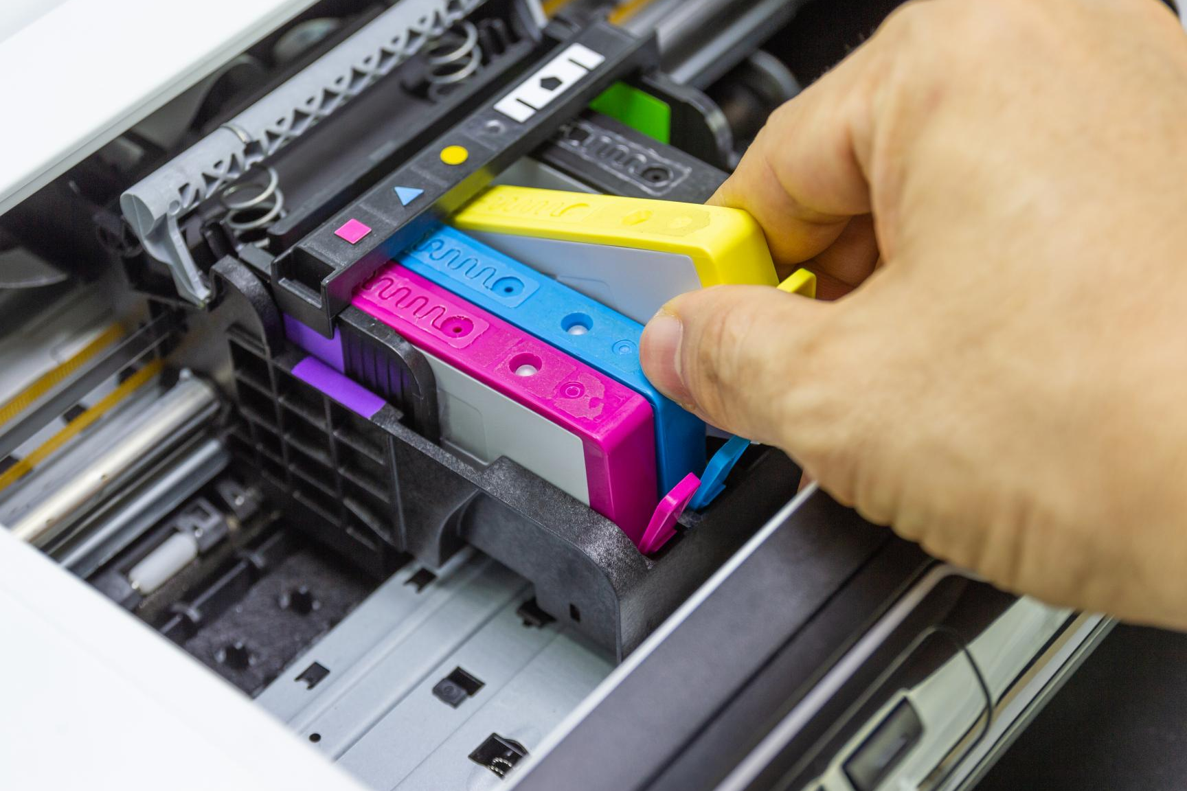 Click and Toner, la tienda especializada que permite comprar consumibles compatibles con LC3211
