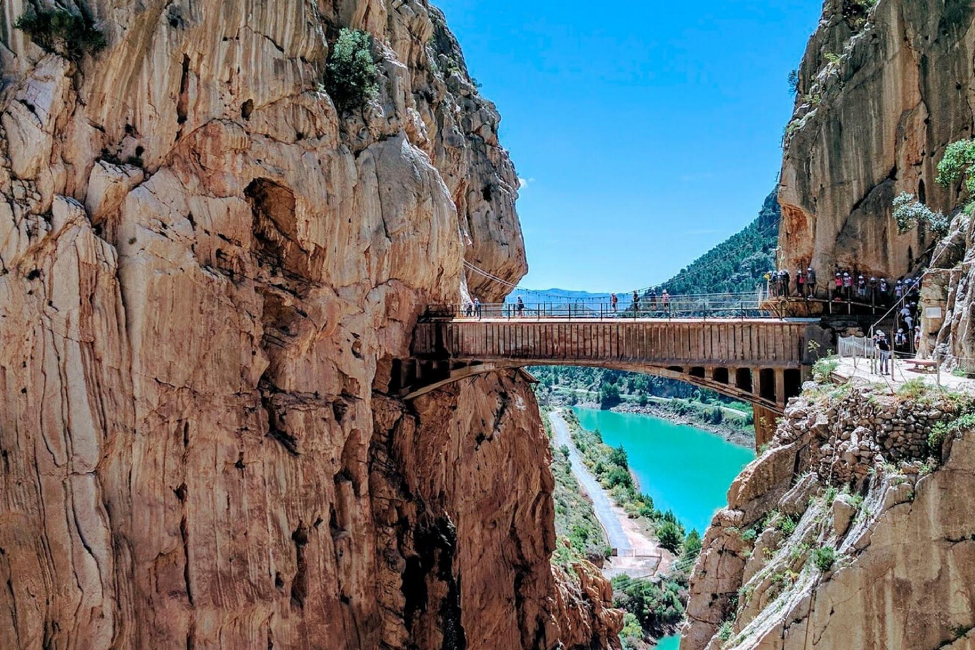 Natuaventura, empresa especializada en organizar viajes fin de curso en España