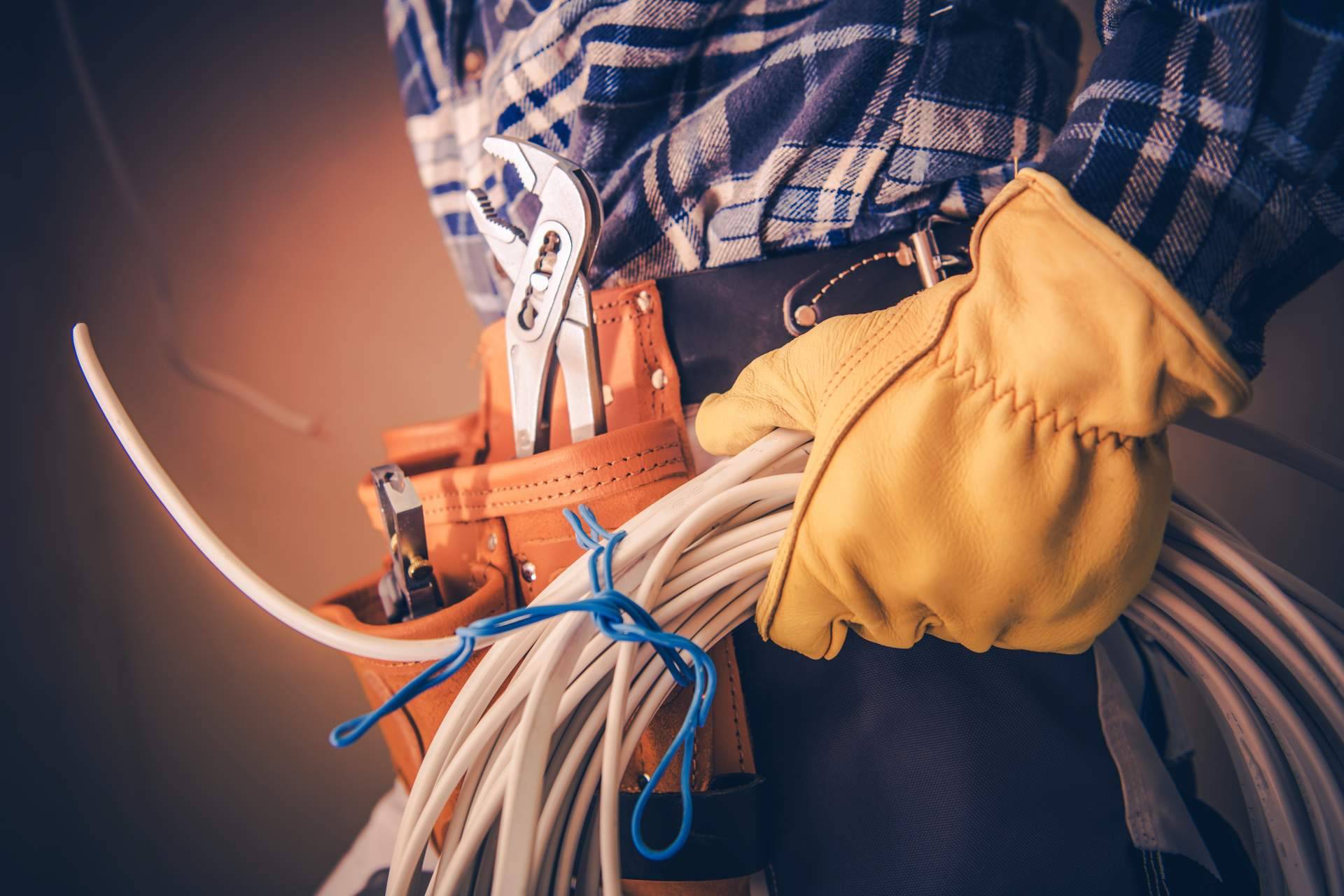 Las ventajas de encontrar electricistas profesionales en Málaga gracias a Trabajo Autónomos