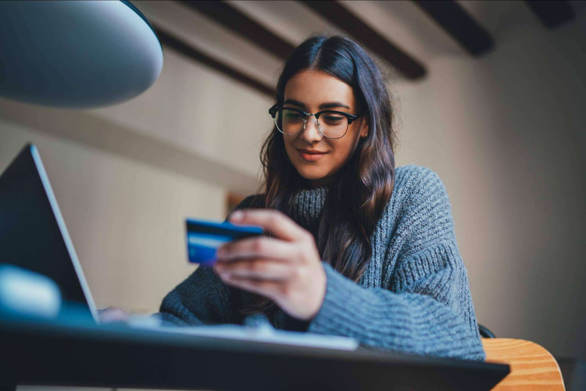 Ahorrar más de 1000 euros en compras es posible con Tarjeta Ahorro y su programa más llamativo
