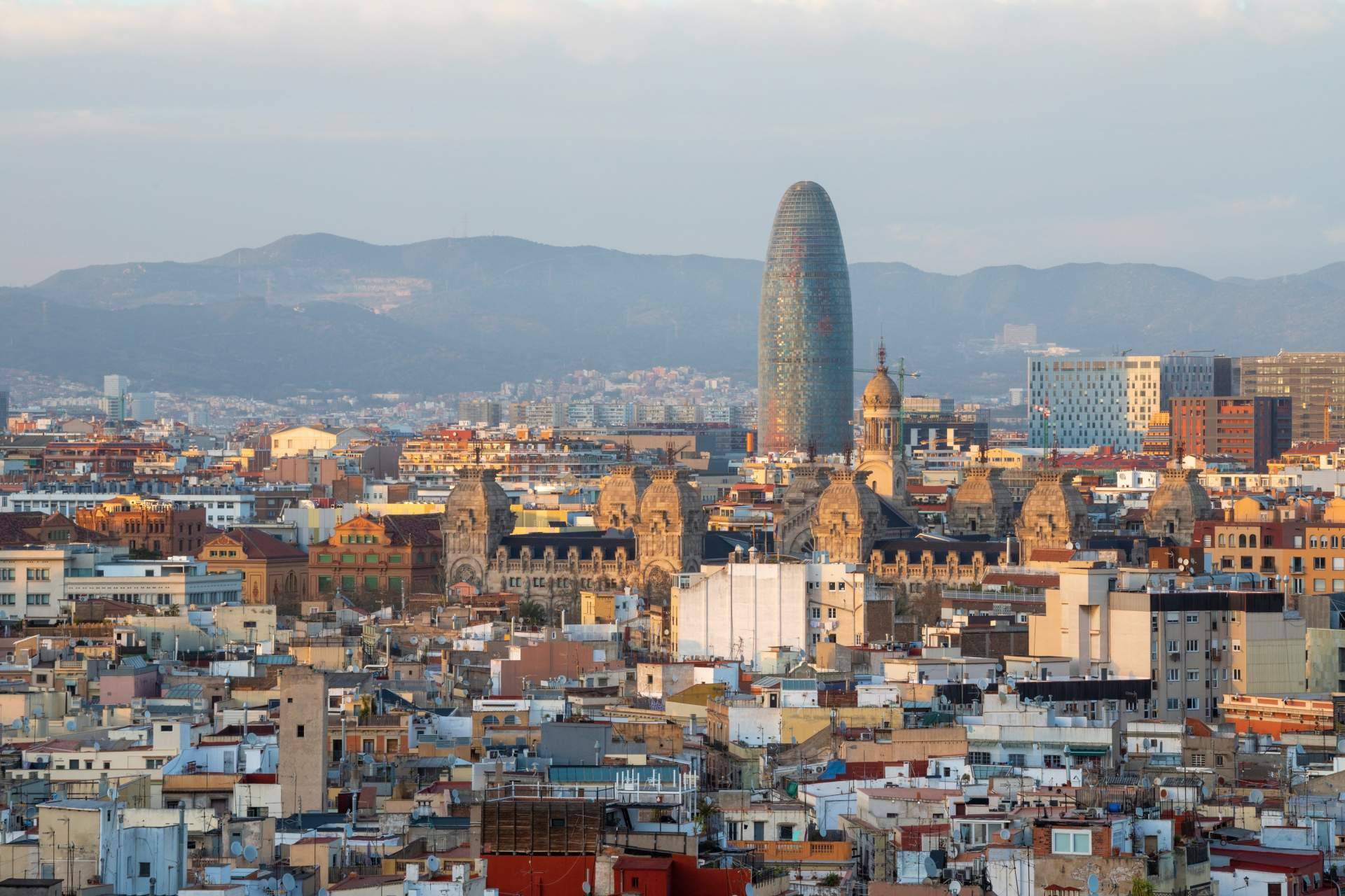 Reservar parkings en Barcelona y disfrutar de los encantos de la ciudad con Parkimeter
