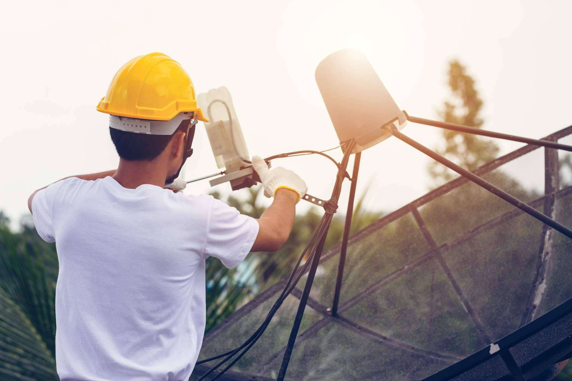 La importancia de contratar un antenista o instalador de antenas parabólicas profesional: Antenistas Valencia