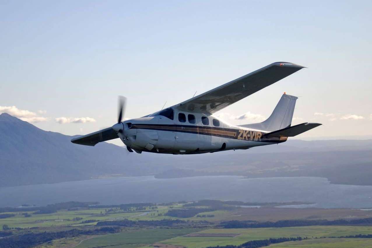 Leonavia permite realizar el curso de piloto privado