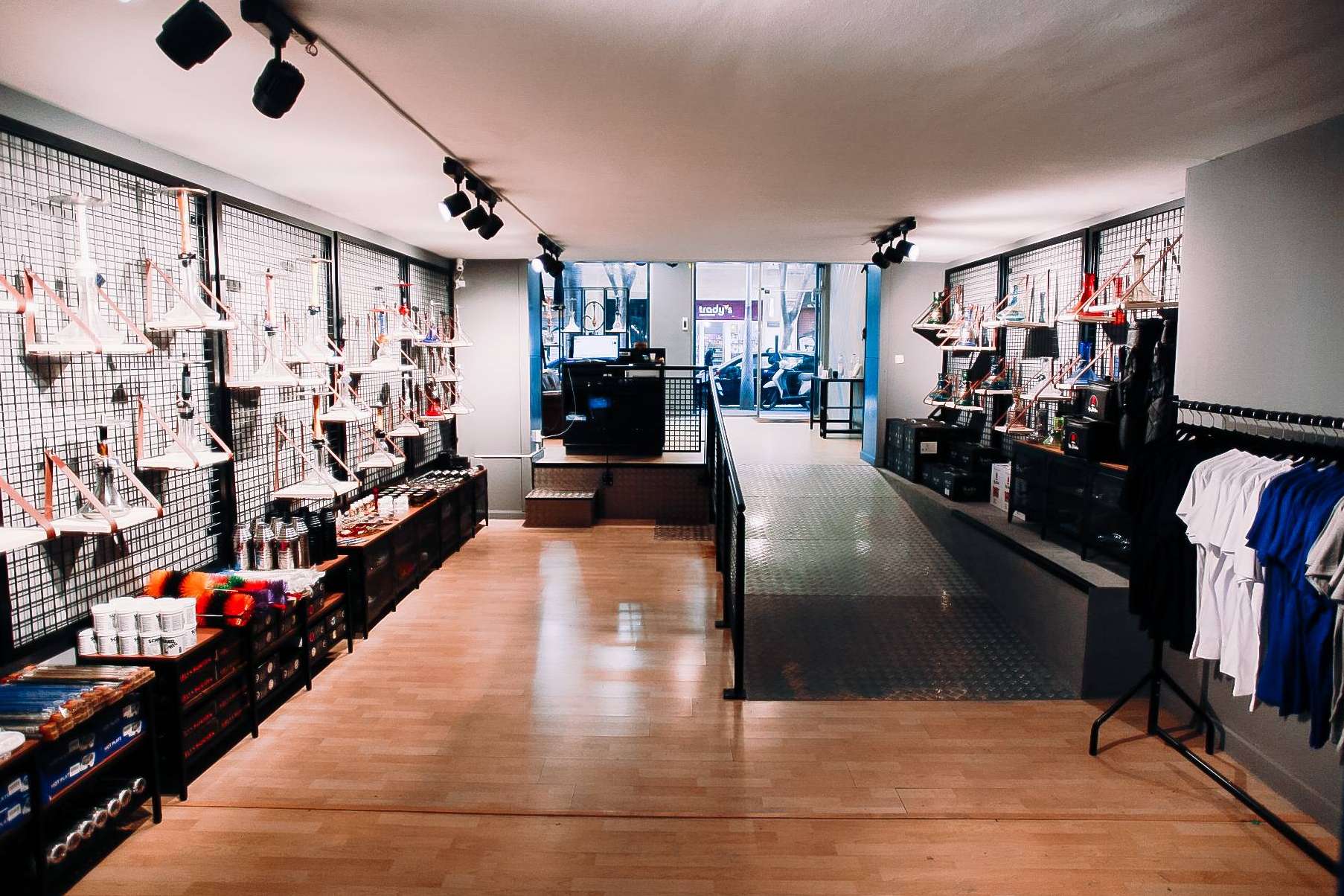 Bakkali Shisha Shop, la tienda especializada en cachimba, aterriza en Barcelona para abrir una segunda tienda física