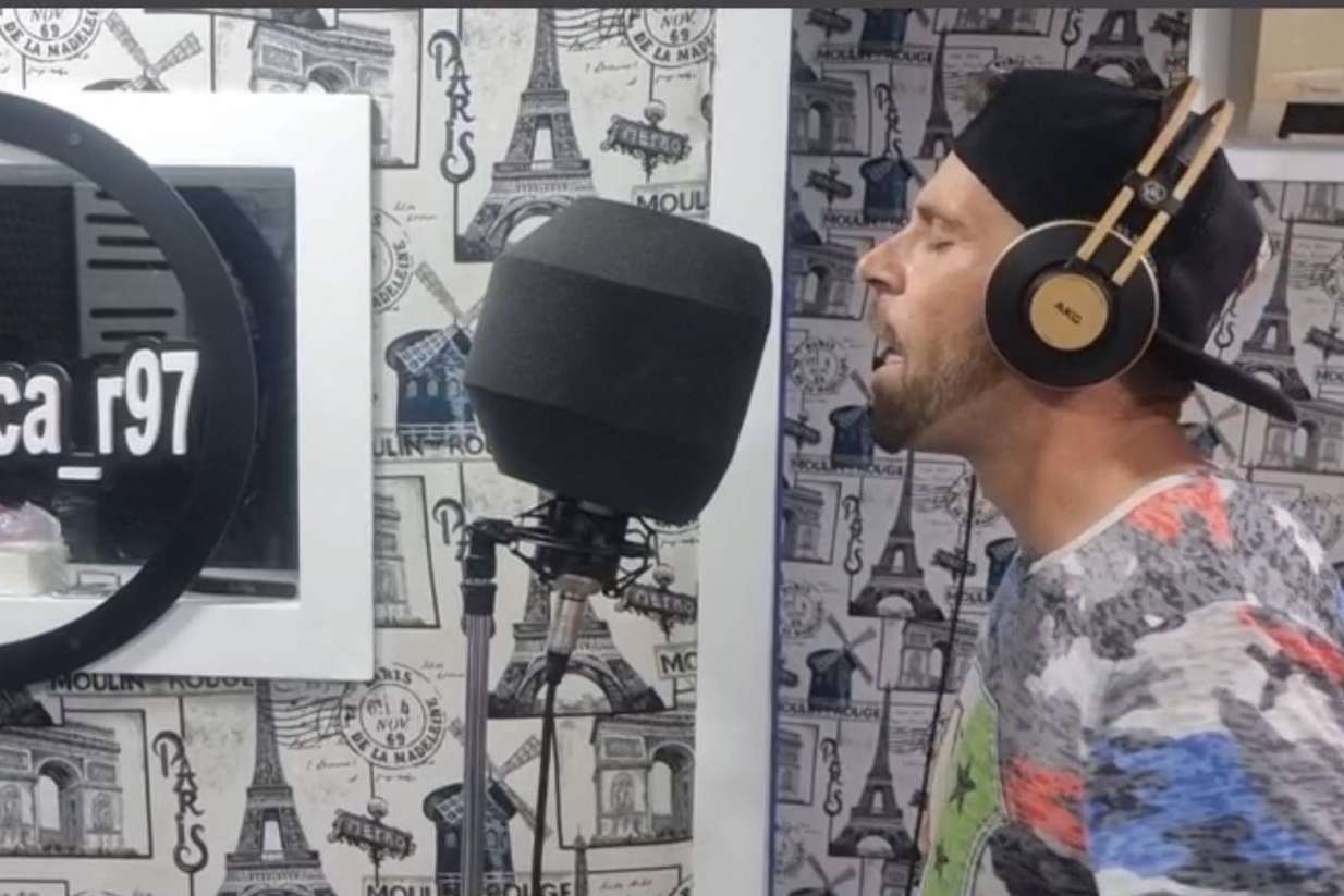 El artista El Masón traspasa fronteras con su música urbana