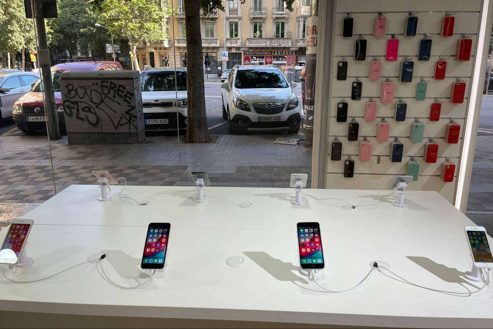 Una de las mejores vías para comprar un iPhone reacondicionado: AlexPhone