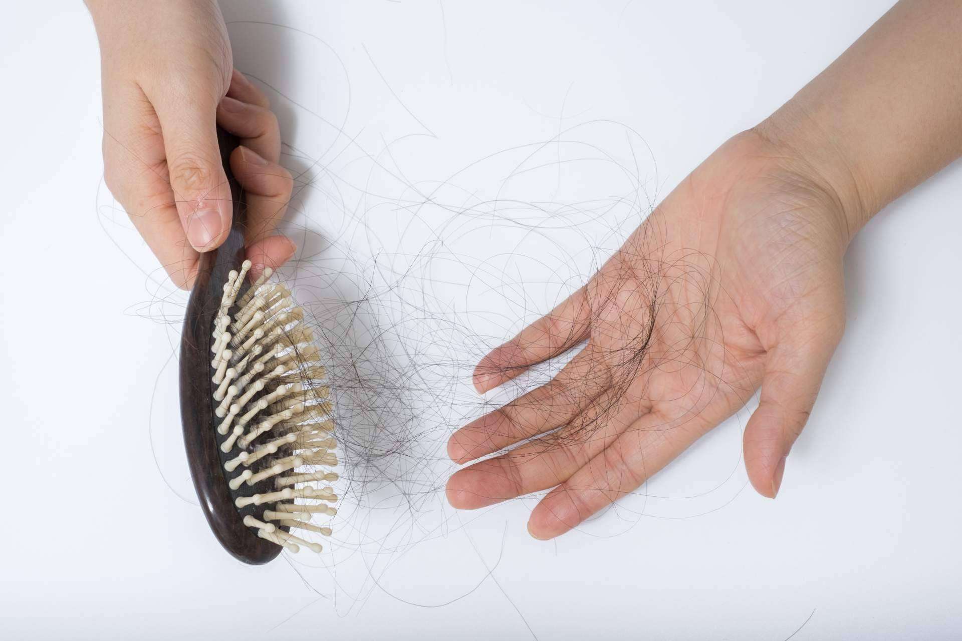 ¿A qué se debe la sequedad de la piel y la caída de cabello en otoño? Géomer