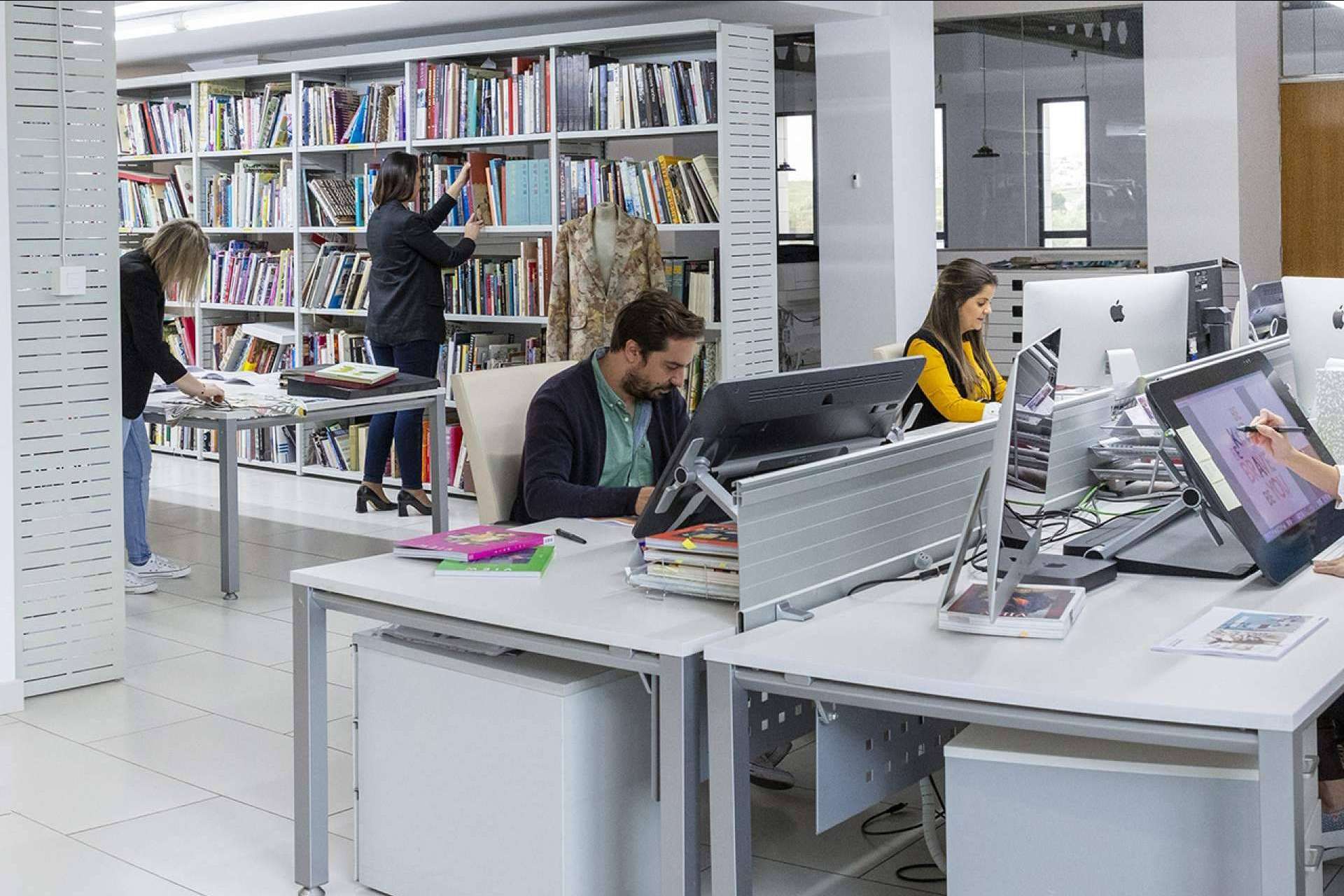 Rioma, una compañía comprometida con el medioambiente que se dedica la fabricación textil utilizando materiales sostenibles
