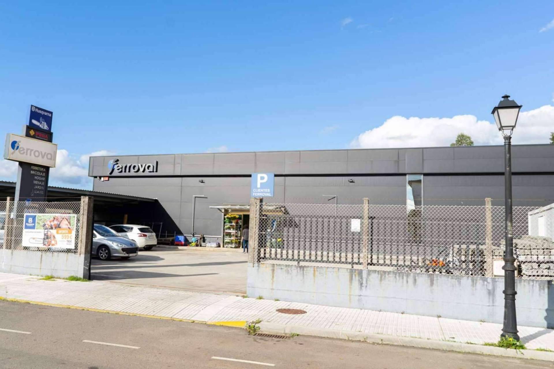 Ferroval cuenta con una amplia variedad en ferretería y maquinaria, disponible desde Galicia para toda España