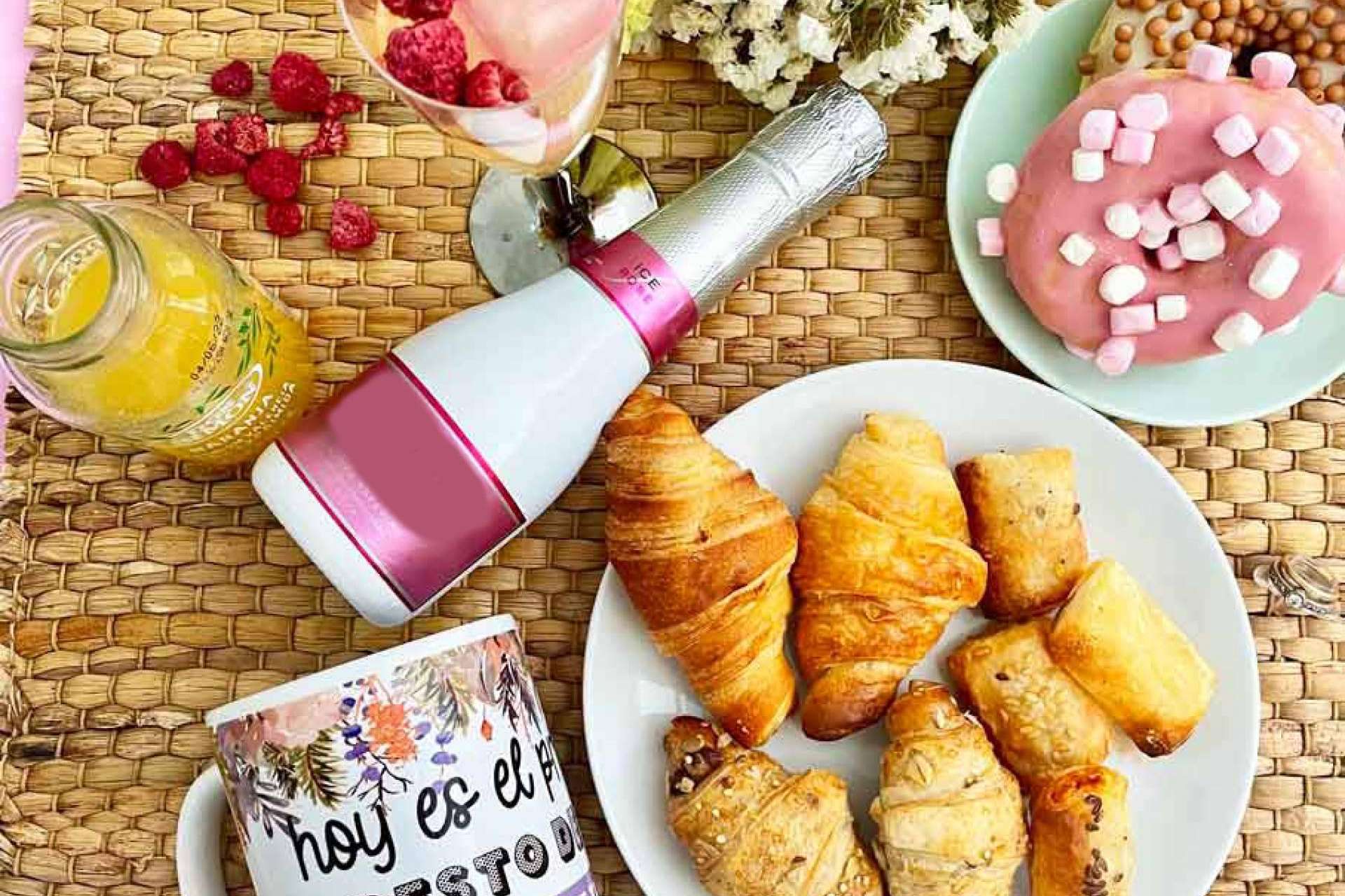 Enviar desayunos a domicilio personalizados a cualquier parte de España y Portugal gracias a la empresa Las Flores No Se Comen