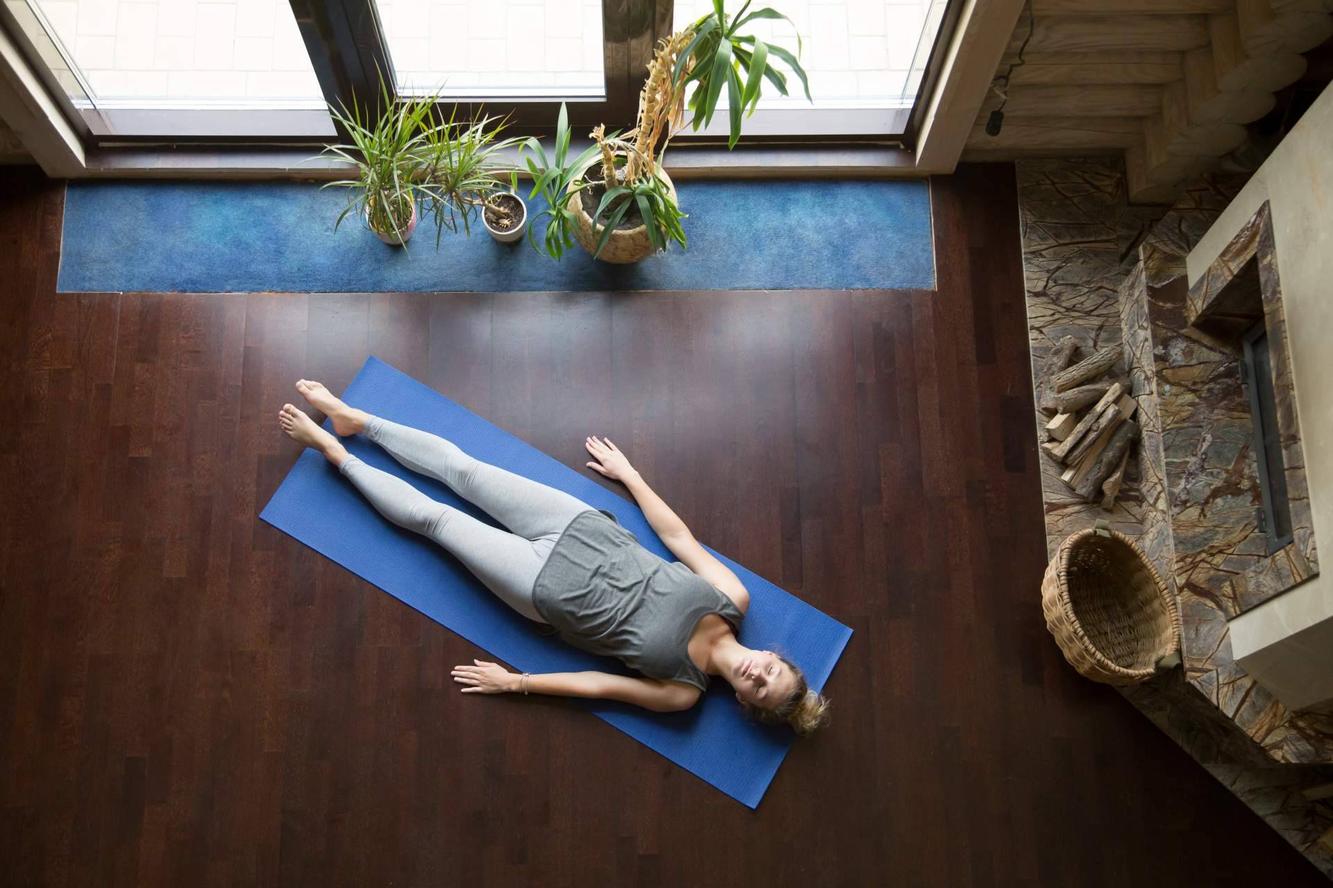 Aprender Yoga Nidra de la mano del maestro Prashant Pandey y el centro Kavaalya