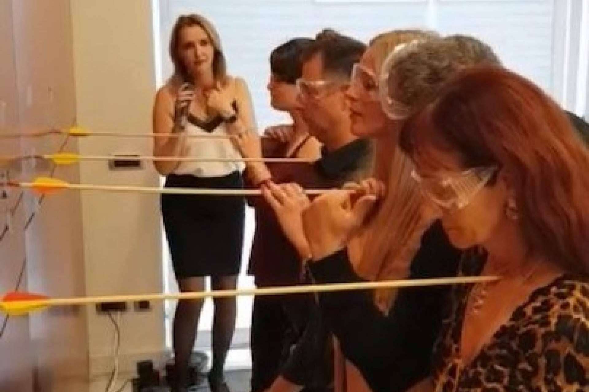 Las relaciones humanas en las corporaciones ¿Cómo gestionar la inteligencia emocional en los equipos? Carmen Sales Ramírez