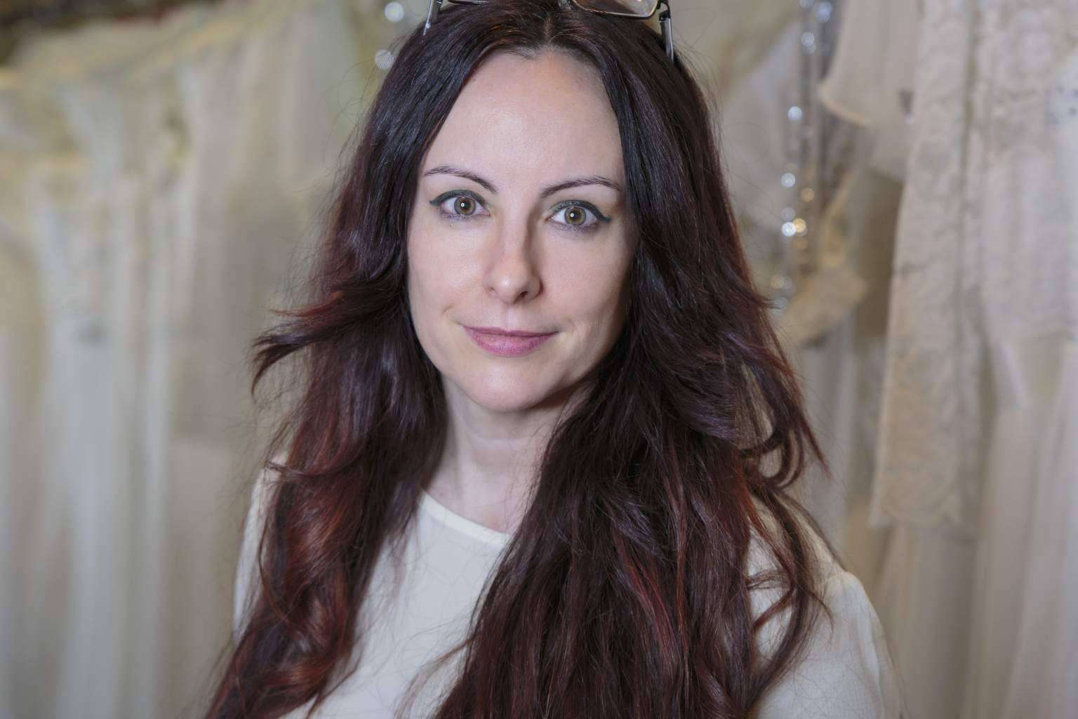 Vega, la diseñadora de moda especializada en vestidos de novia Madrid