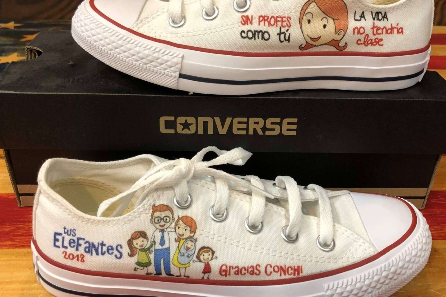 Plasmar la identidad de una persona en las zapatillas personalizadas que diseña AMM Aerografía