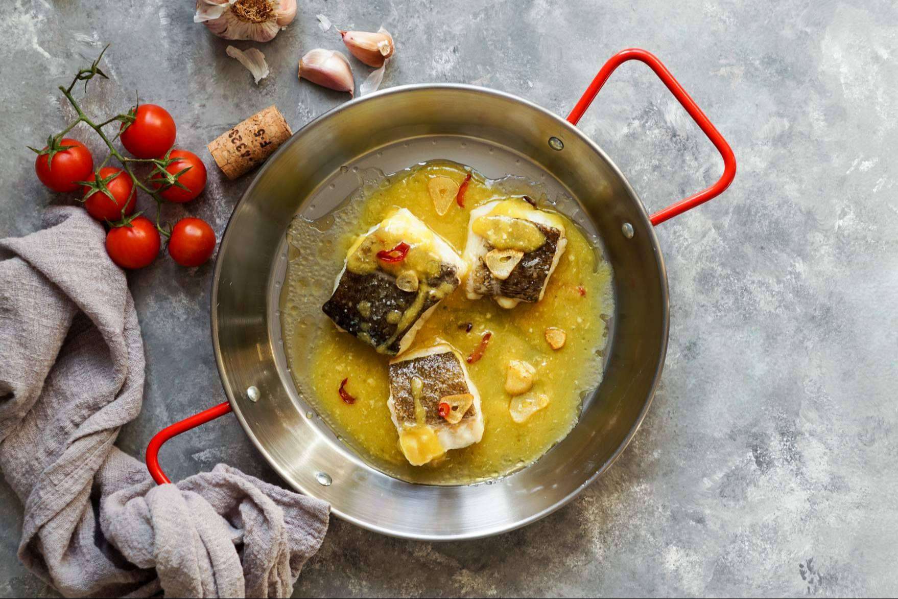 Casa Ricardo, un restaurante en Madrid que dispone de bacalao al pil pil y gambas a la plancha