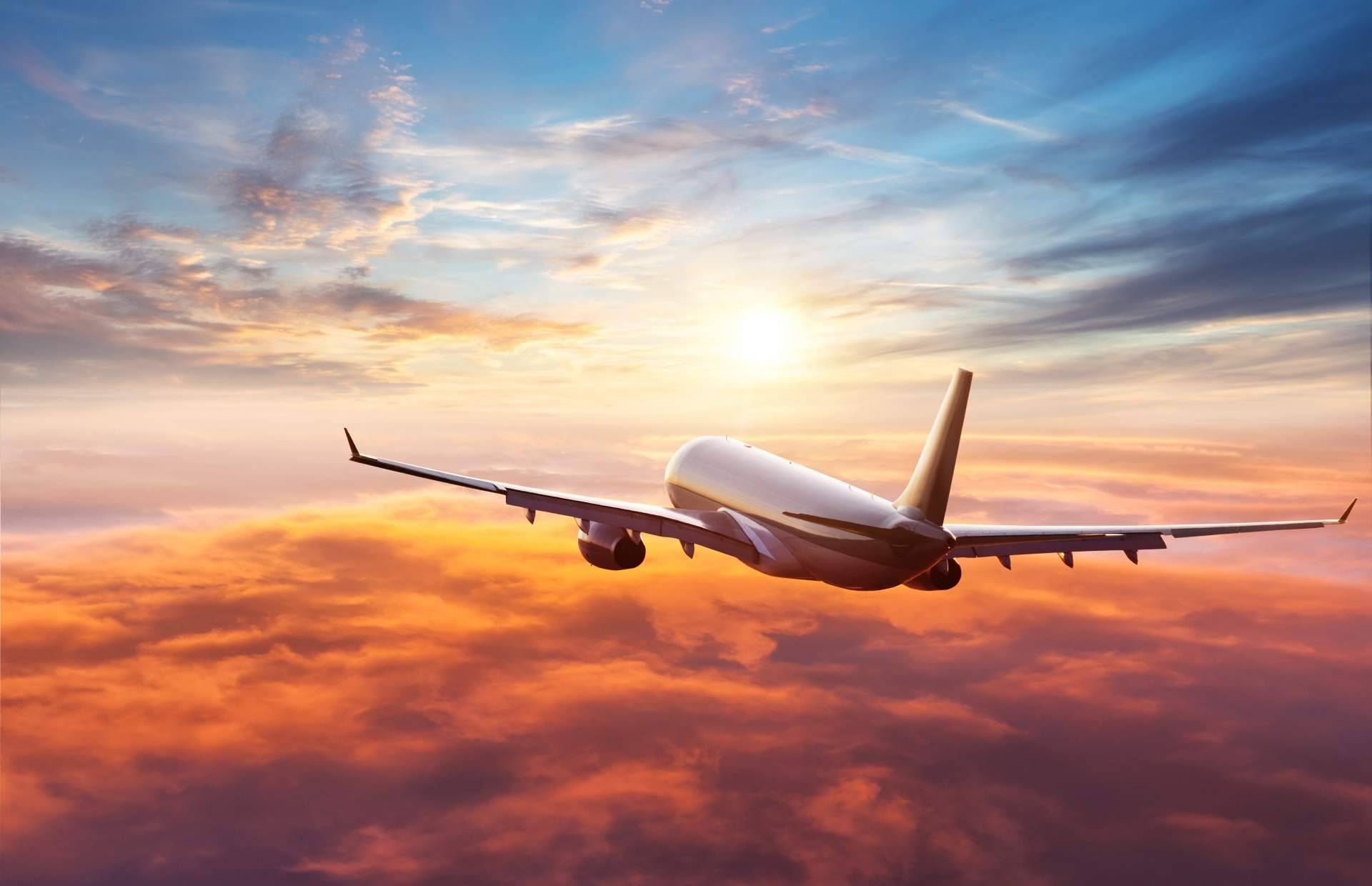 ¿Cómo funcionan los servicios de aparcamiento que ofrece Car and Fly Garage en el aeropuerto de Barcelona?