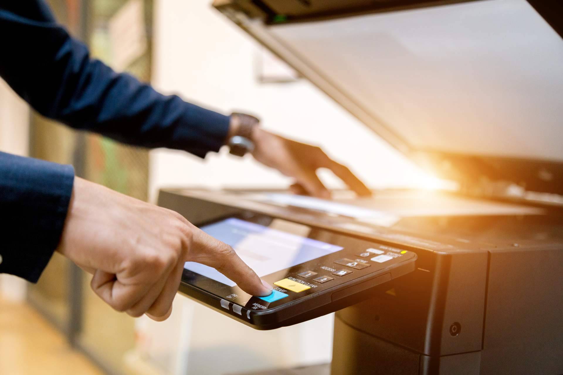 Venta de plotter de impresión de la mano de Optimus Prices