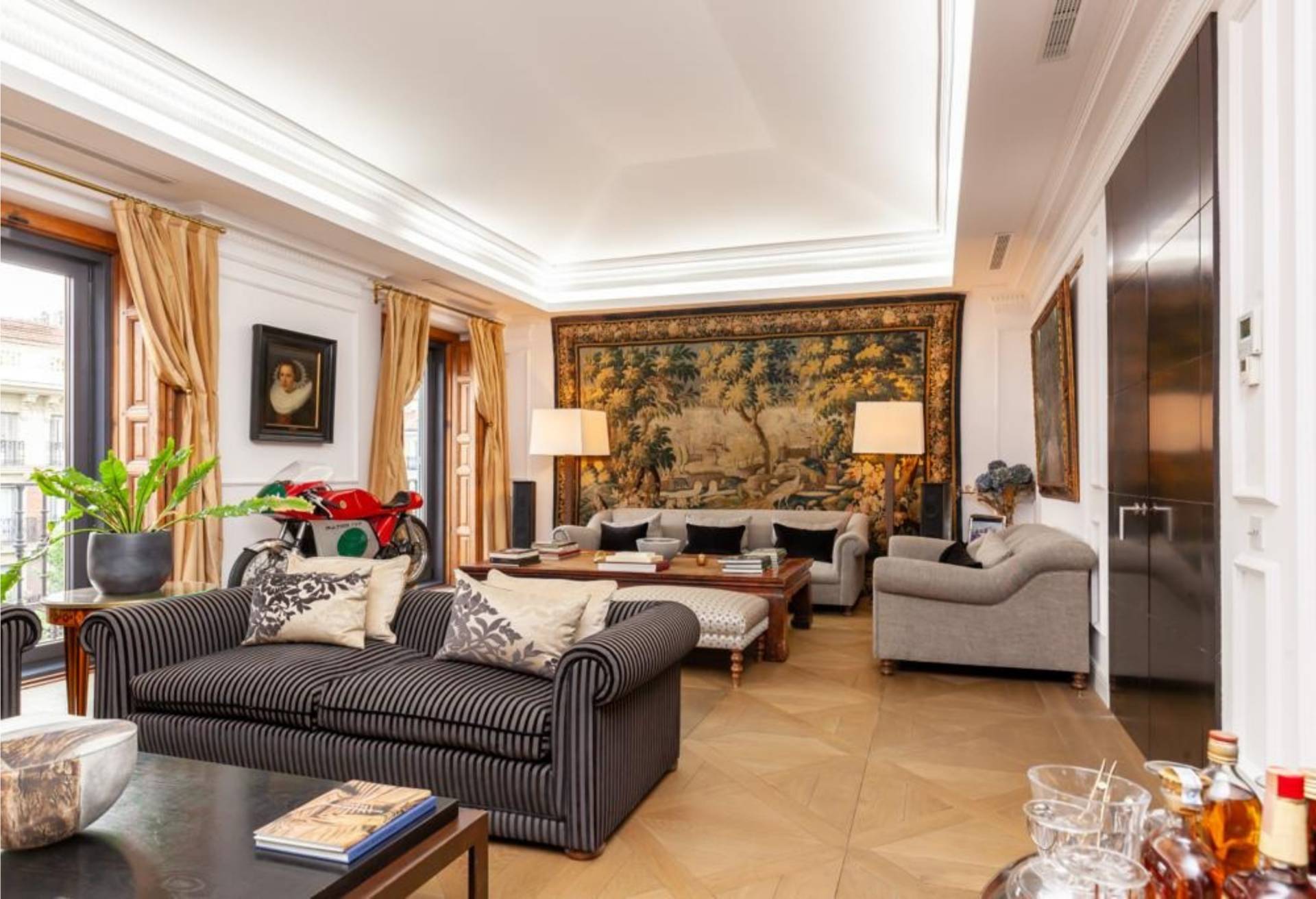 Naturarte dispone de parquet y marqueteria de Versalles