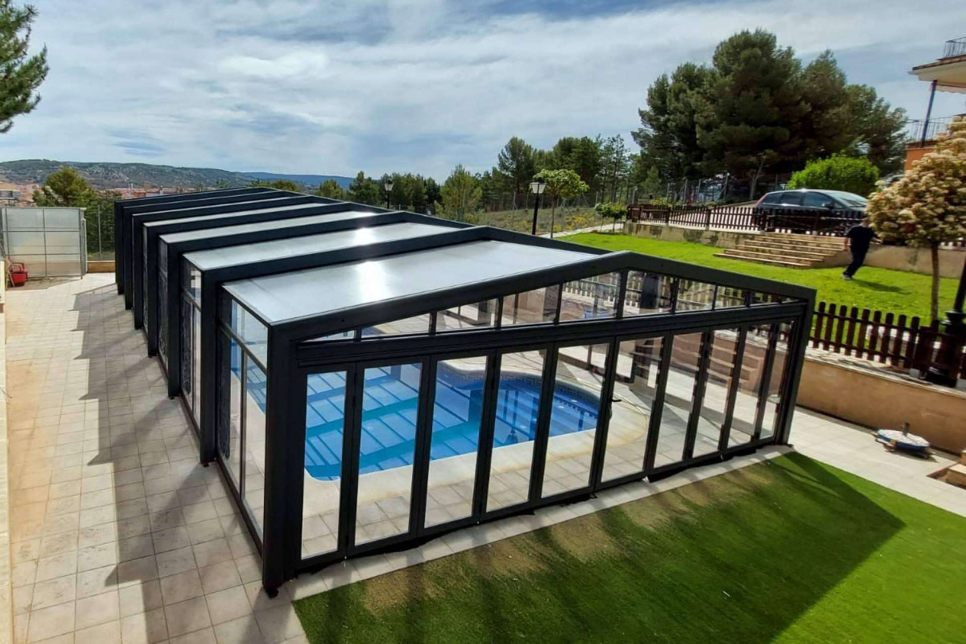 Las ventajas de colocar cubiertas de piscina con COVERTTO
