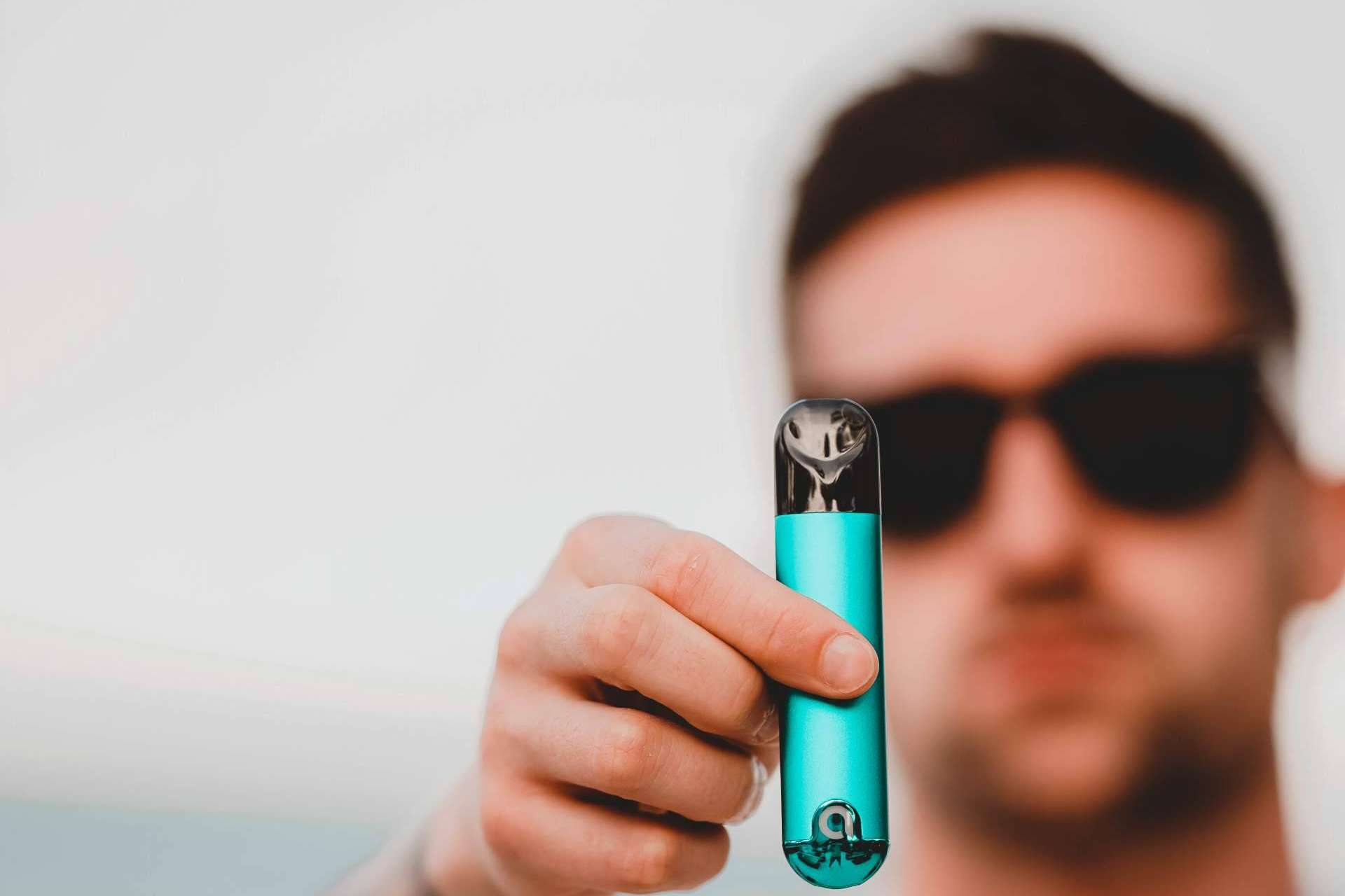 Cigarrillos electrónicos recargables, una de las opciones más baratas y ecológicas de Ammo Vaper