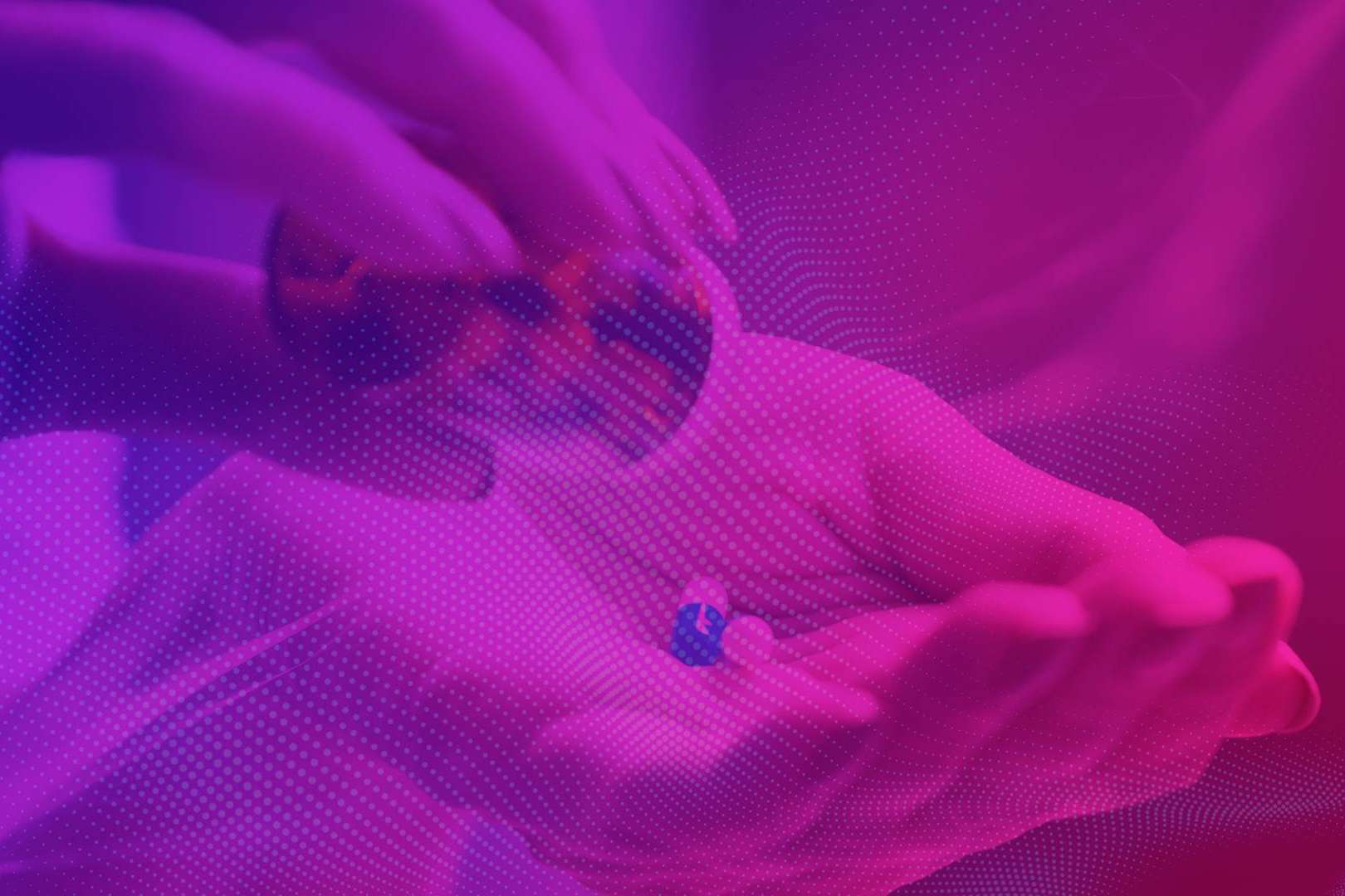The Female Side Effect de Alexander García Mallarini sobre los estigmas médicos hacia el cuerpo femenino