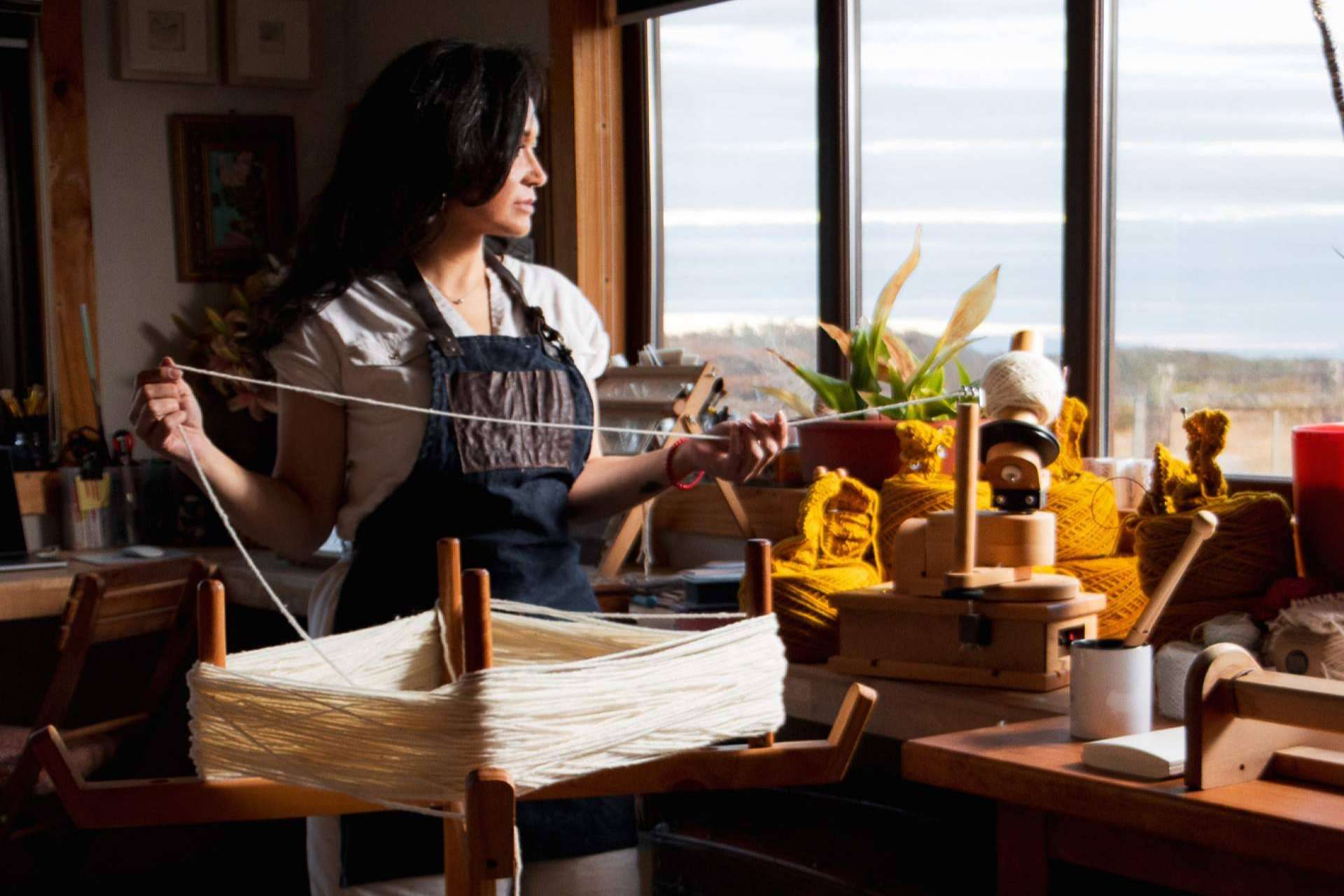 Claudia Wool, la artista textil de la Patagonia, viene a España para centrarse en una nueva serie de tapices inspirados en el Mediterráneo