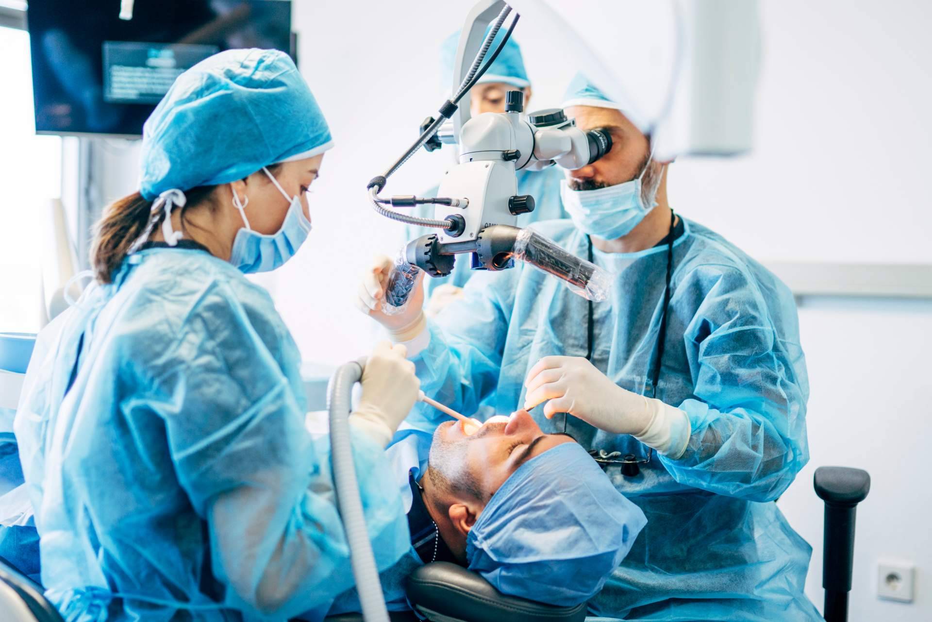 Los Llanos Dental recurre a servicios y tratamientos dentales efectivos para mejorar la sonrisa de sus pacientes