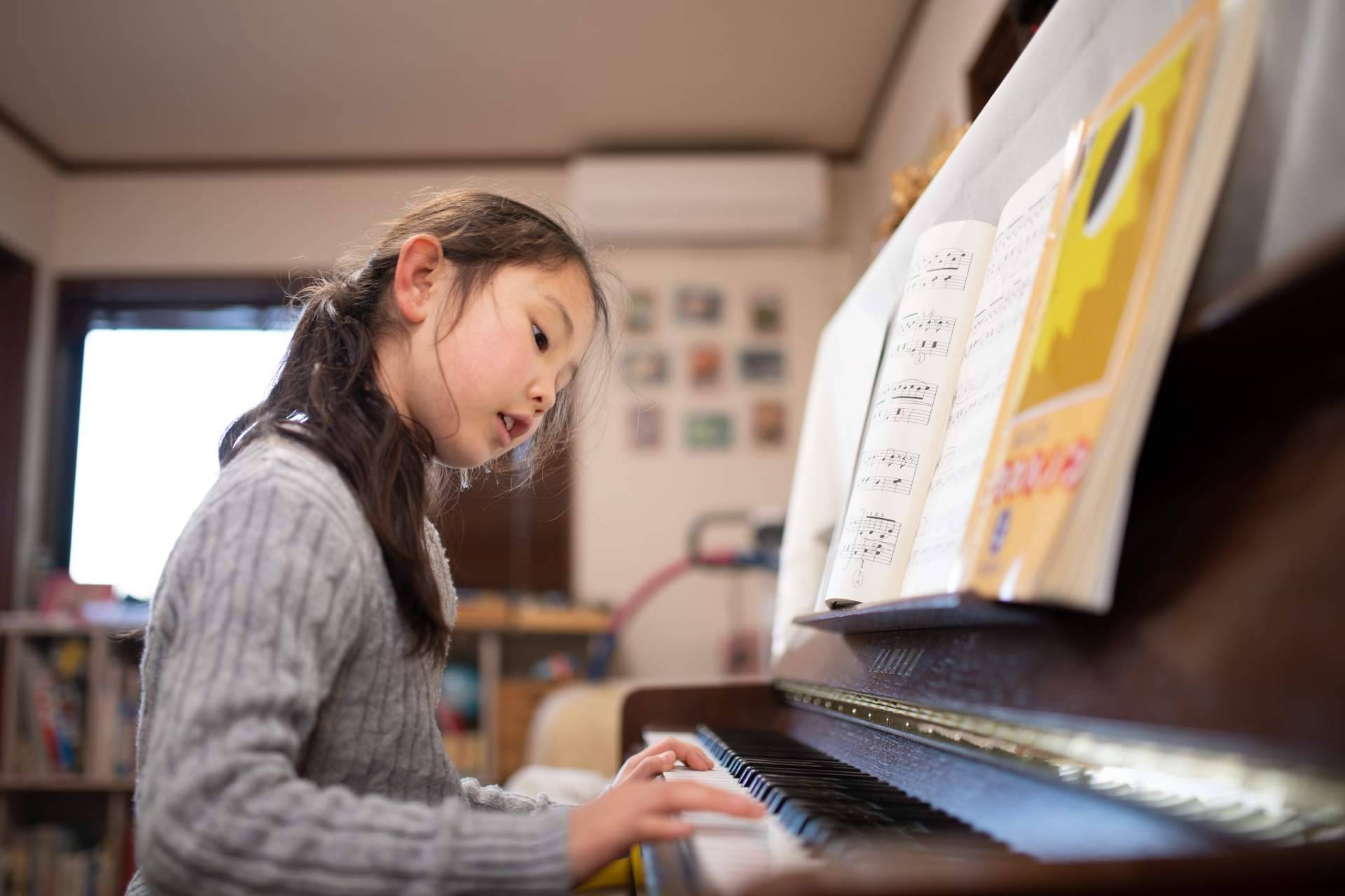 Música y Maestro ofrece clases de música online