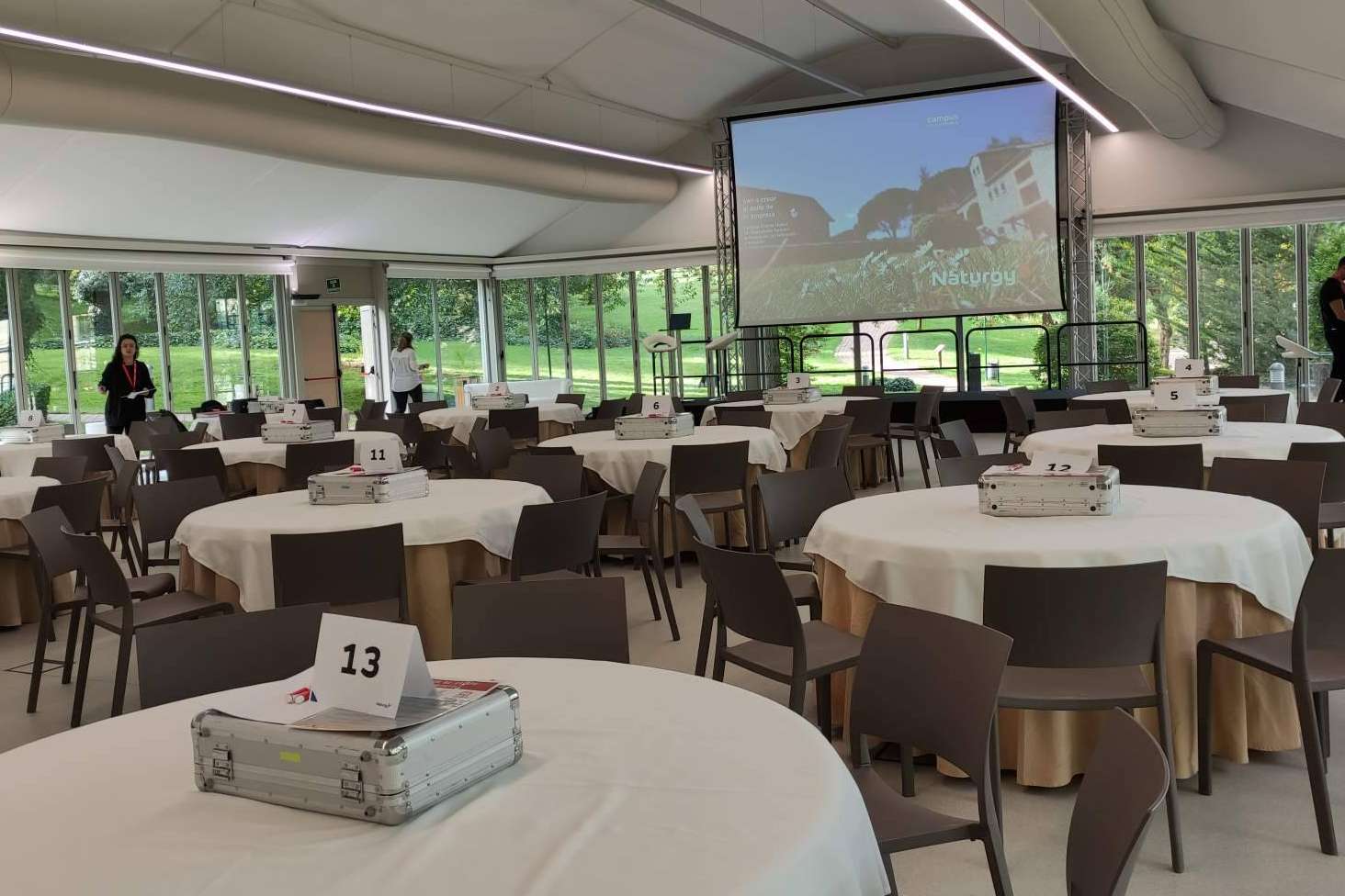 Enigma Exprés ofrece juegos de escape portátil, perfectos para eventos de team building