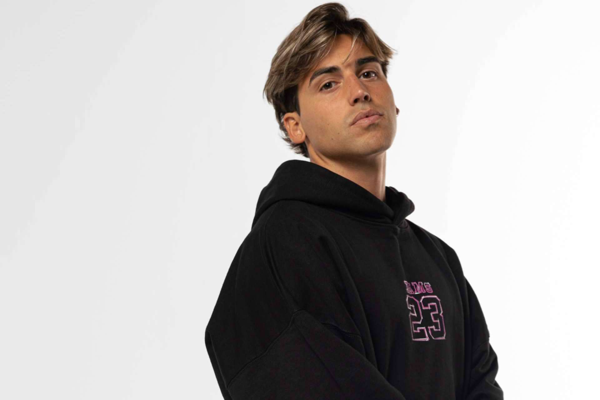 Vestir siguiendo el oversize style, con las prendas de Rams 23