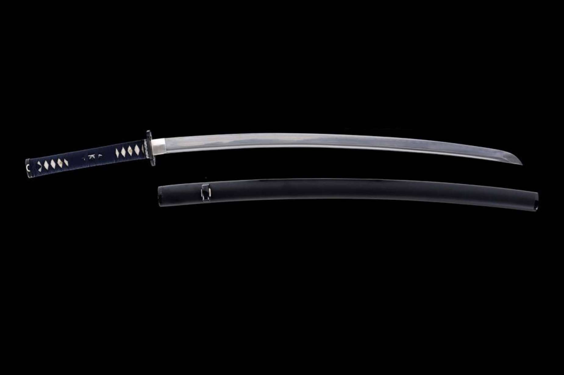 Katanamart y su extenso catálogo de espadas japonesas