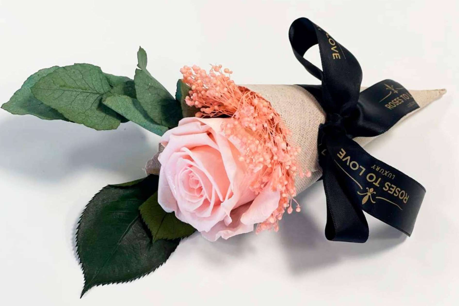 Fusionar las flores con la gastronomía, de la mano de Roses to Love
