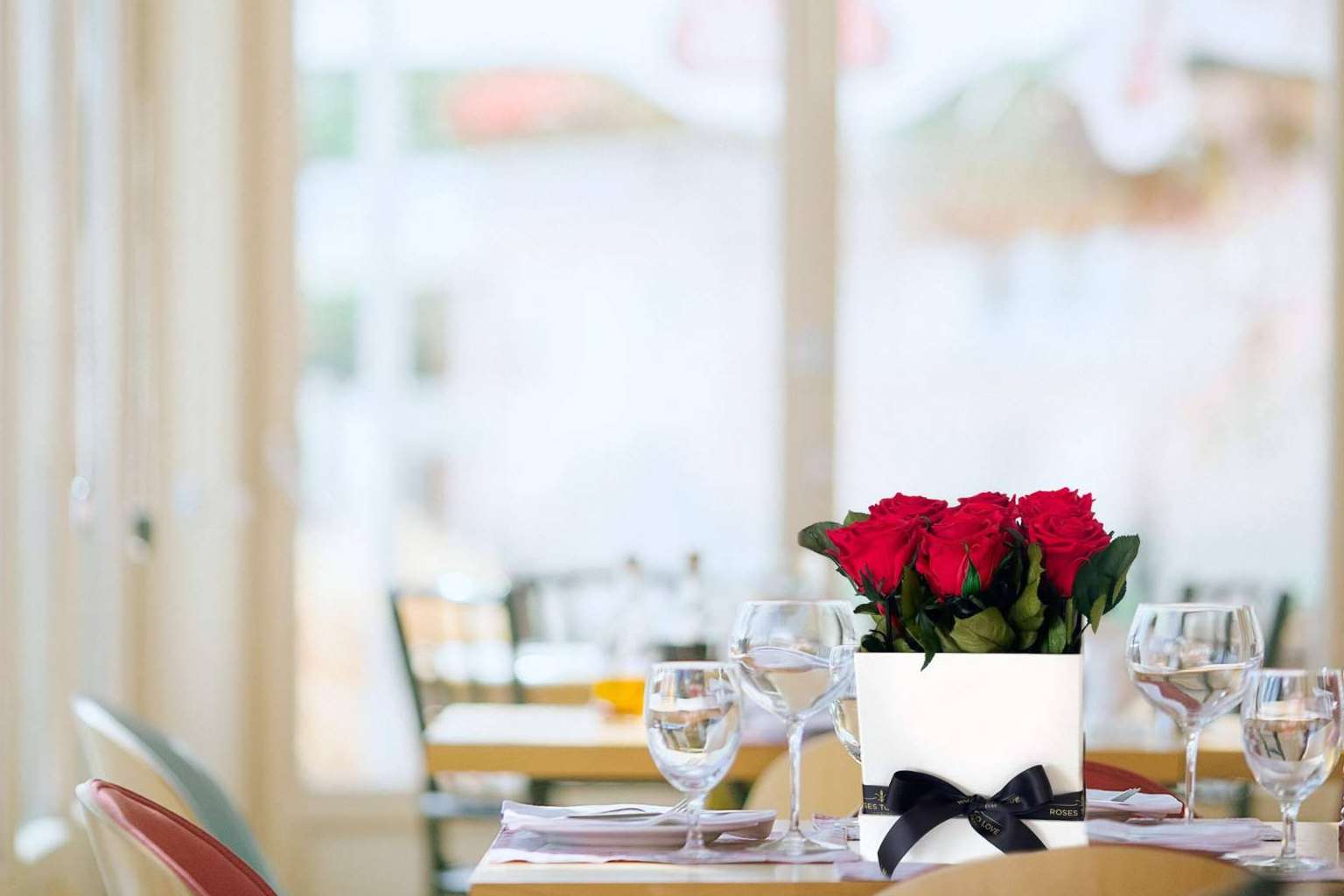 Razones para escoger las rosas preservadas en celebraciones, por Roses To Love