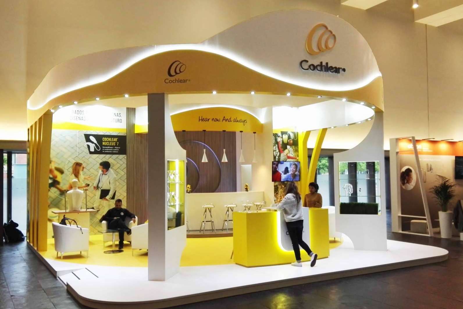 Diseño y fabricación de stands personalizados para marcas y empresas, con Connect2Enjoy