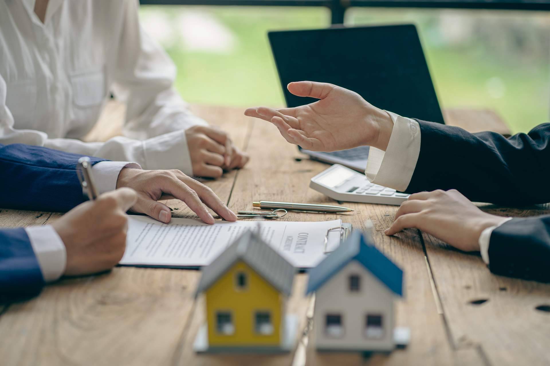Los beneficios de tener un asesor inmobiliario online