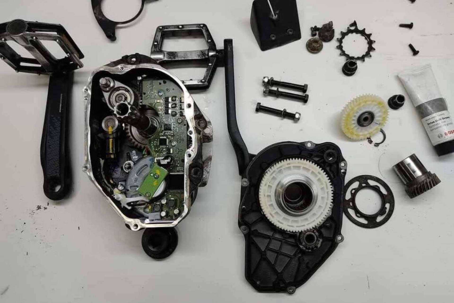 El taller Doctor Bike refleja la evolución del sector ciclista especializado en mantenimiento y reparación de suspensiones