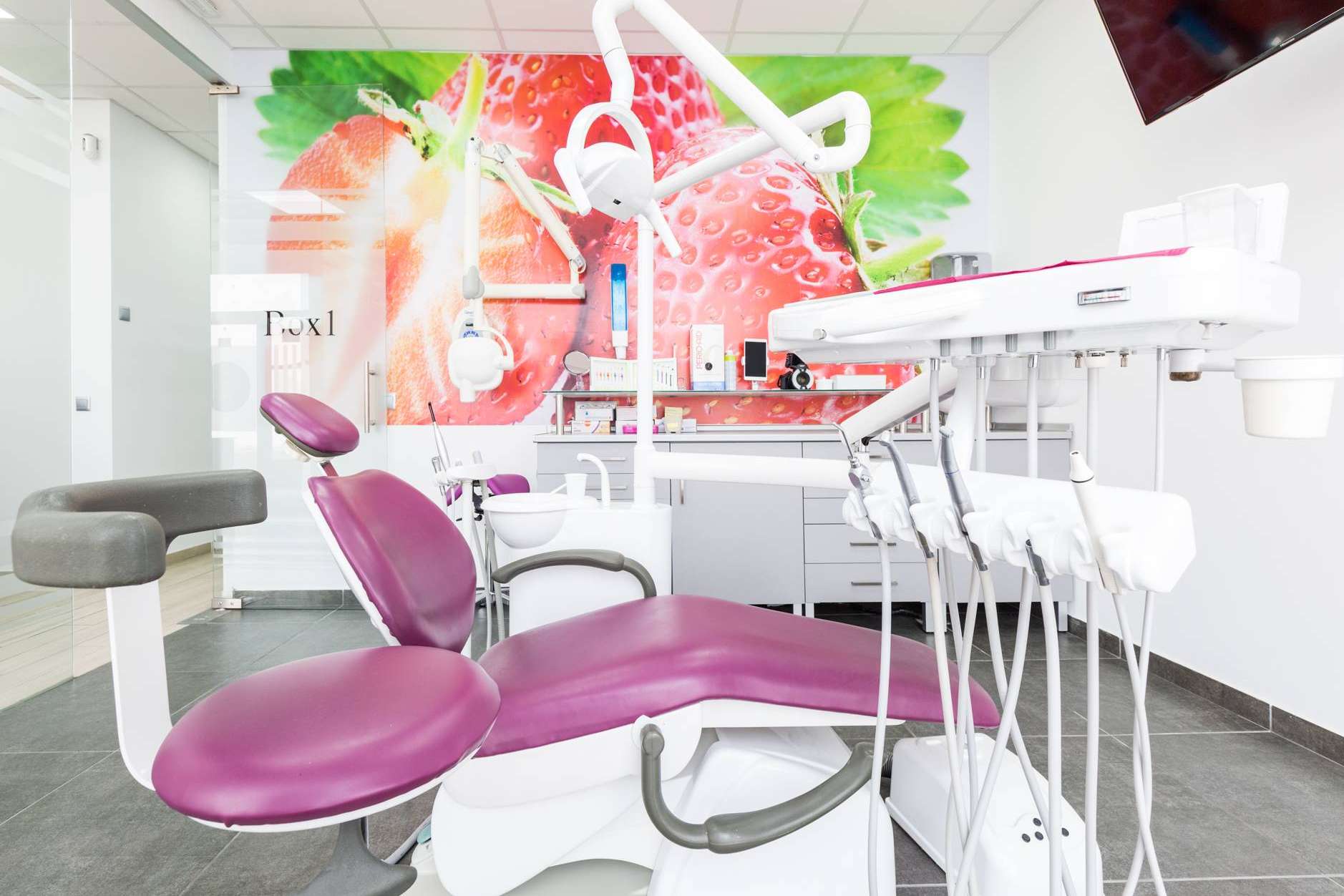 Dental Implantologie acerca de qué es la odontopediatría y los servicios que brinda a los más pequeños