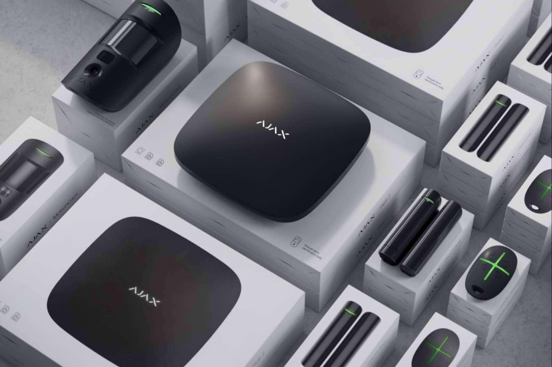 Los kits de alarmas Ajax disponibles en Stock Seguridad ofrecen protección total
