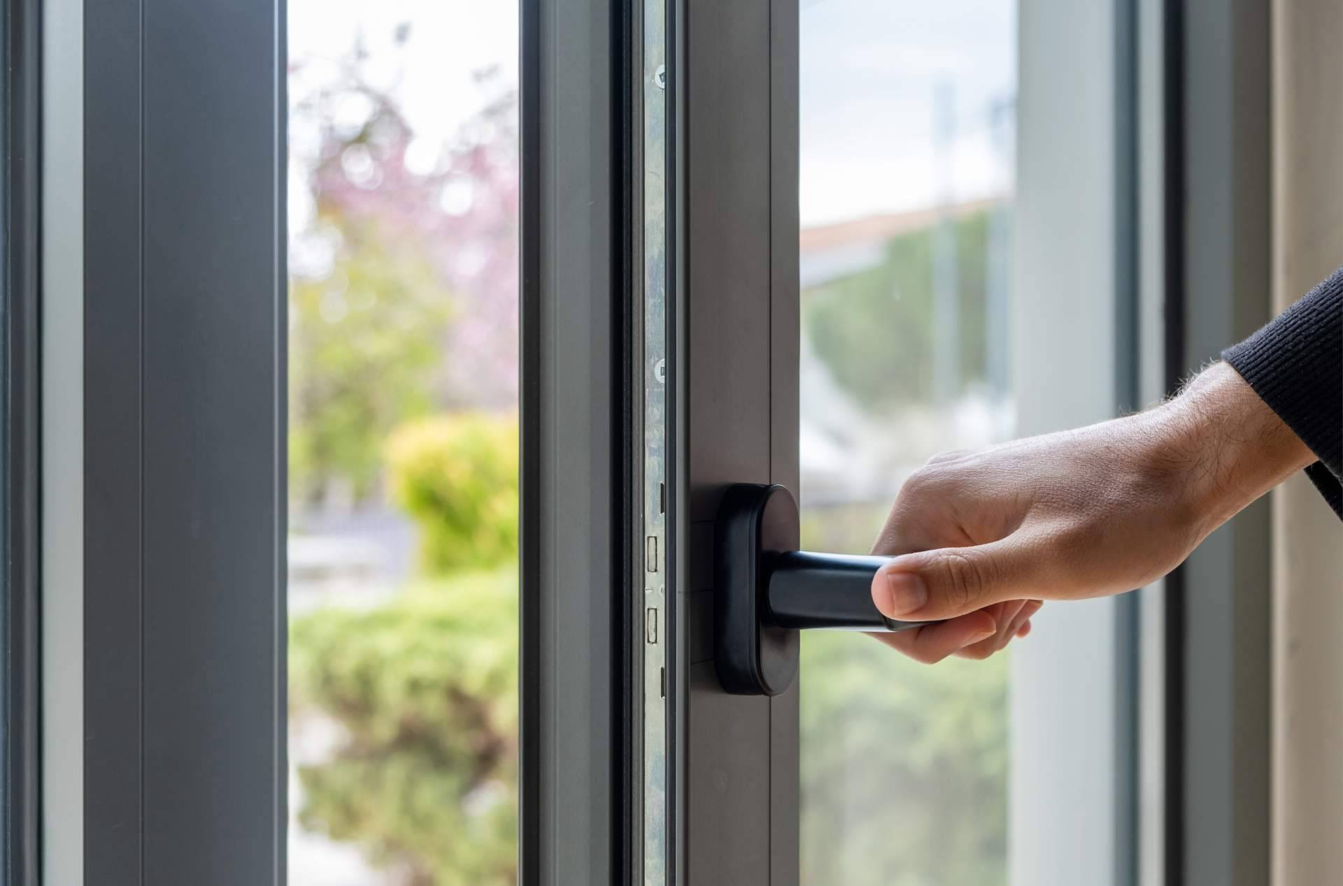 ¿Cuáles son los principales beneficios de tener una ventana de PVC en Sevilla?