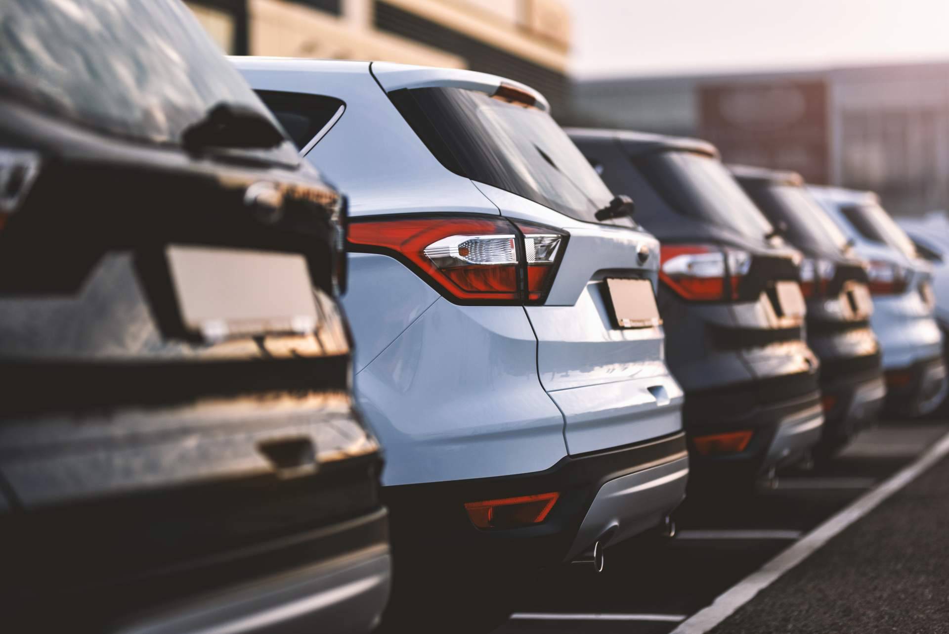 Reclamar por el cartel de coches con Villaquirán Abogados