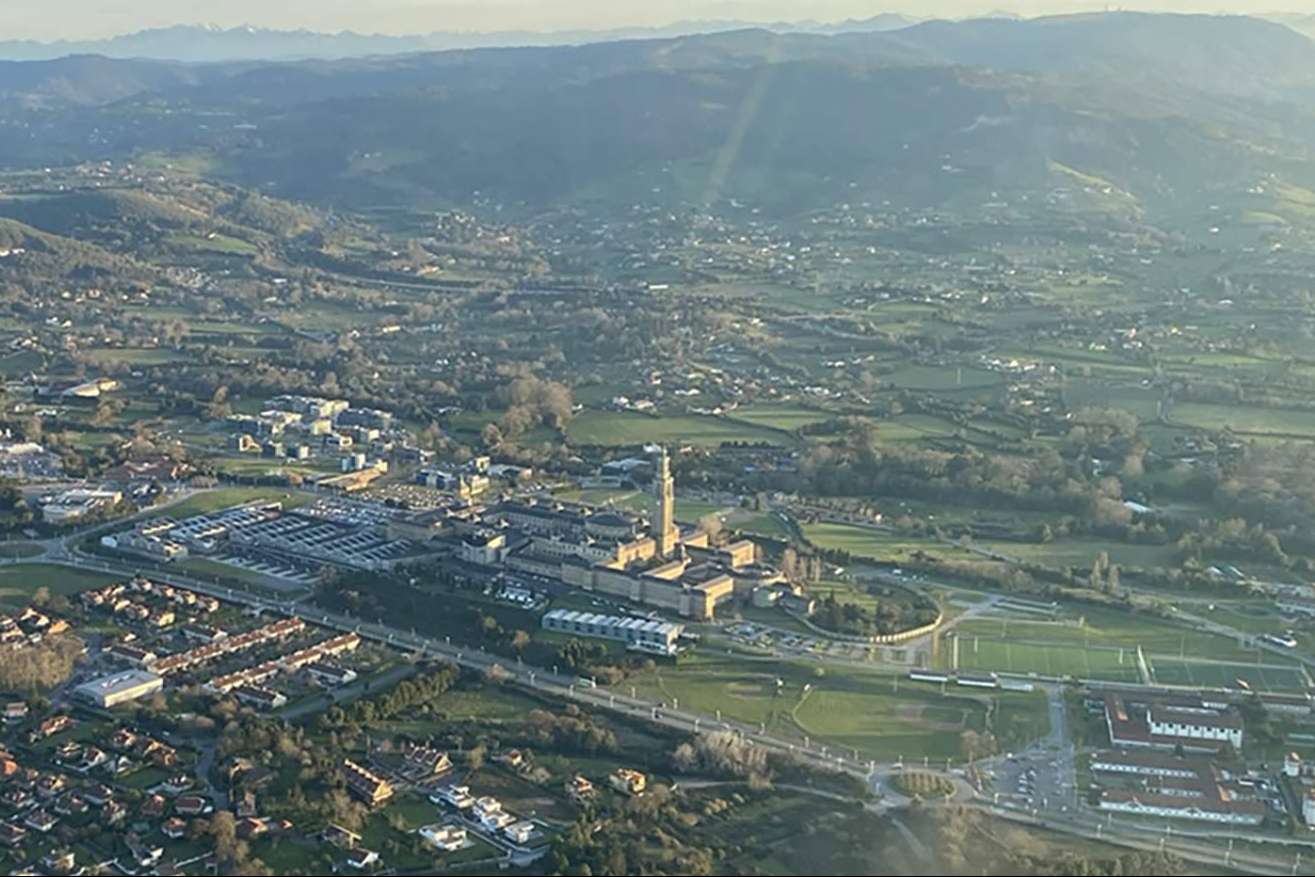 Los lugares de España más adecuados y atractivos para practicar el vuelo en avión ultraligero