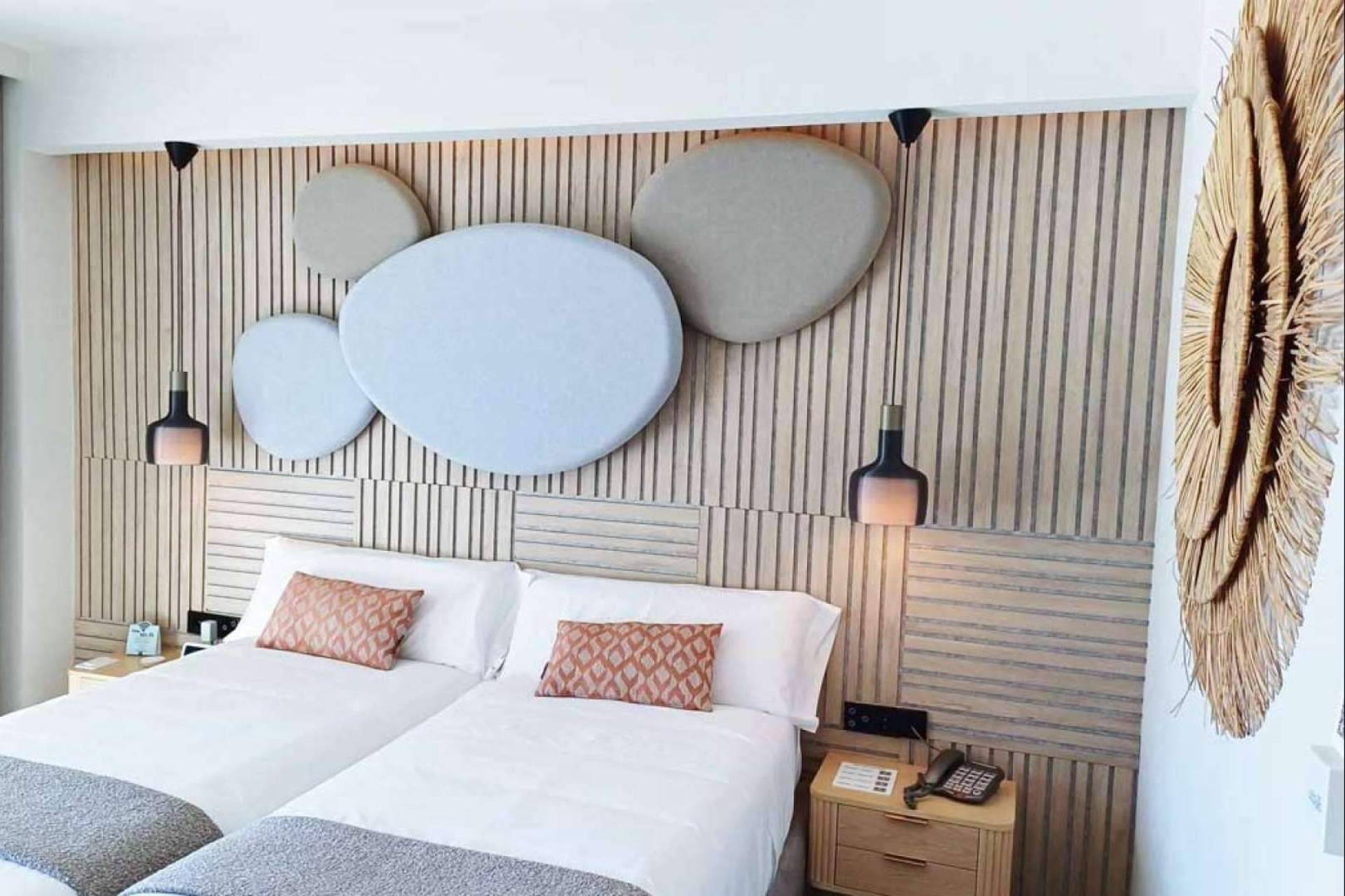 Las soluciones de Absotec ayudan a mejorar el confort acústico en habitaciones de hotel