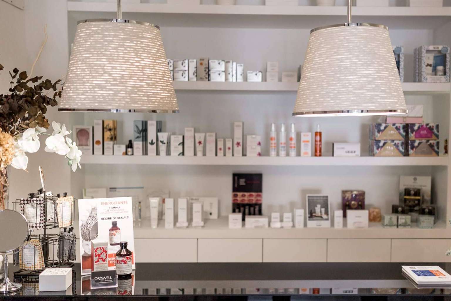 ¿Cómo hacer una carta de servicios para un centro de estética que venda y diferencie?, con Beauty Ads