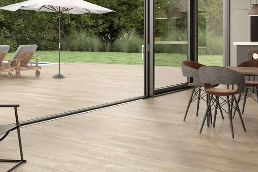 Mundo Cerámicas cuenta con un amplio catálogo de azulejos imitación madera para interiores y exteriores