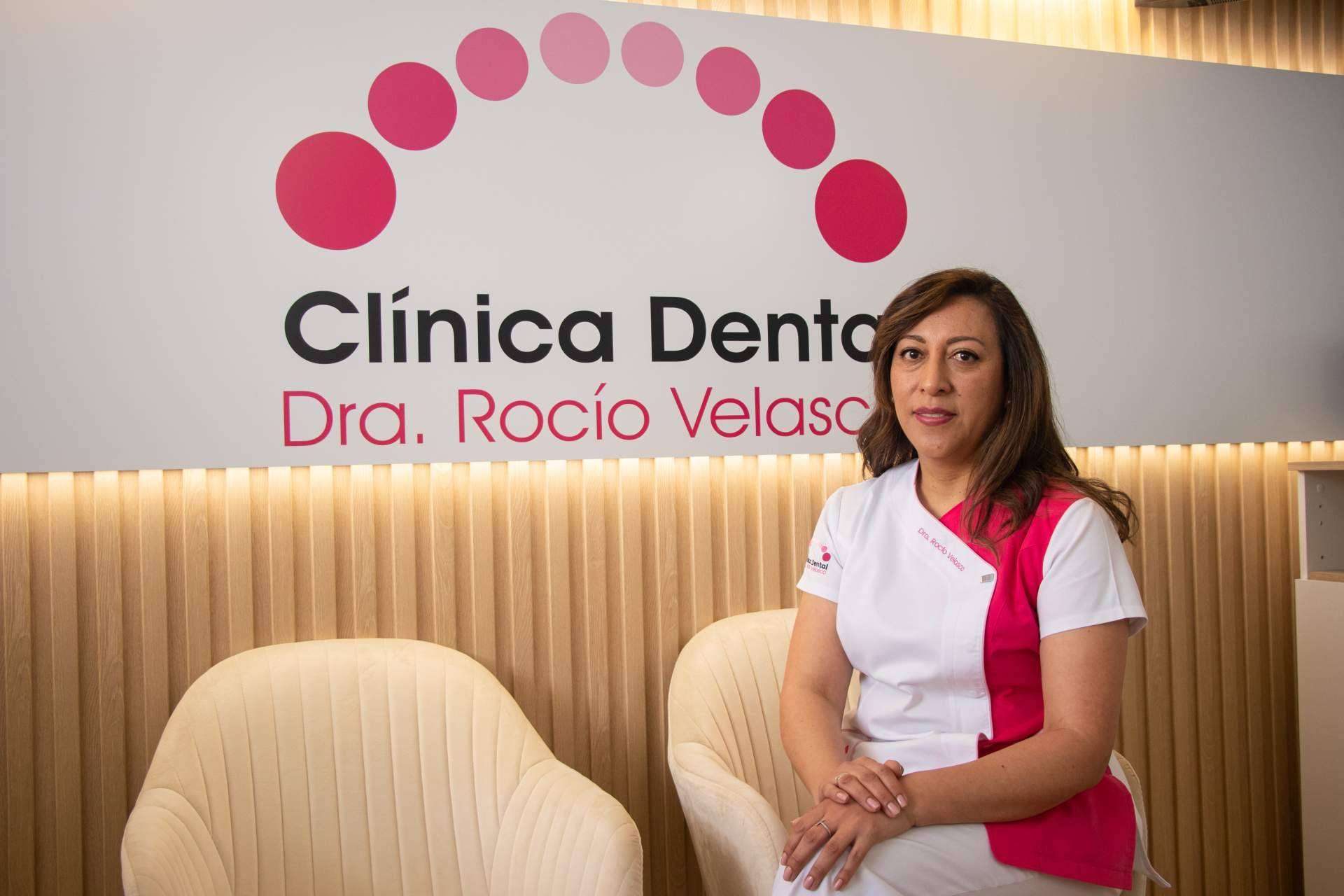 Clínica Dental Rocío Velasco, excelencia en rehabilitación total con implantes y prótesis