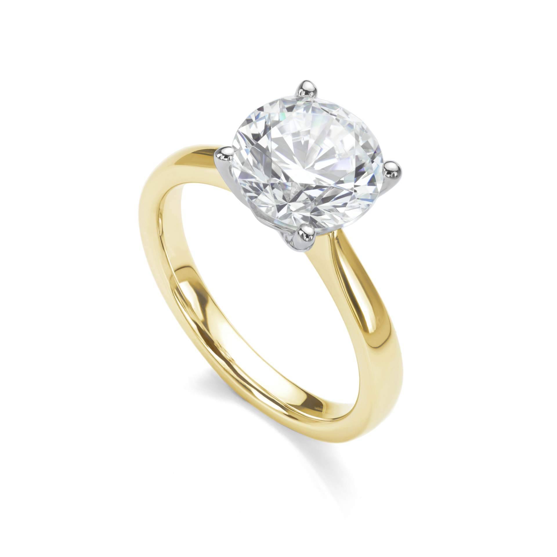 Elegancia y calidad en anillos de compromiso y piezas de joyería, en Jorge Juan Joyeros
